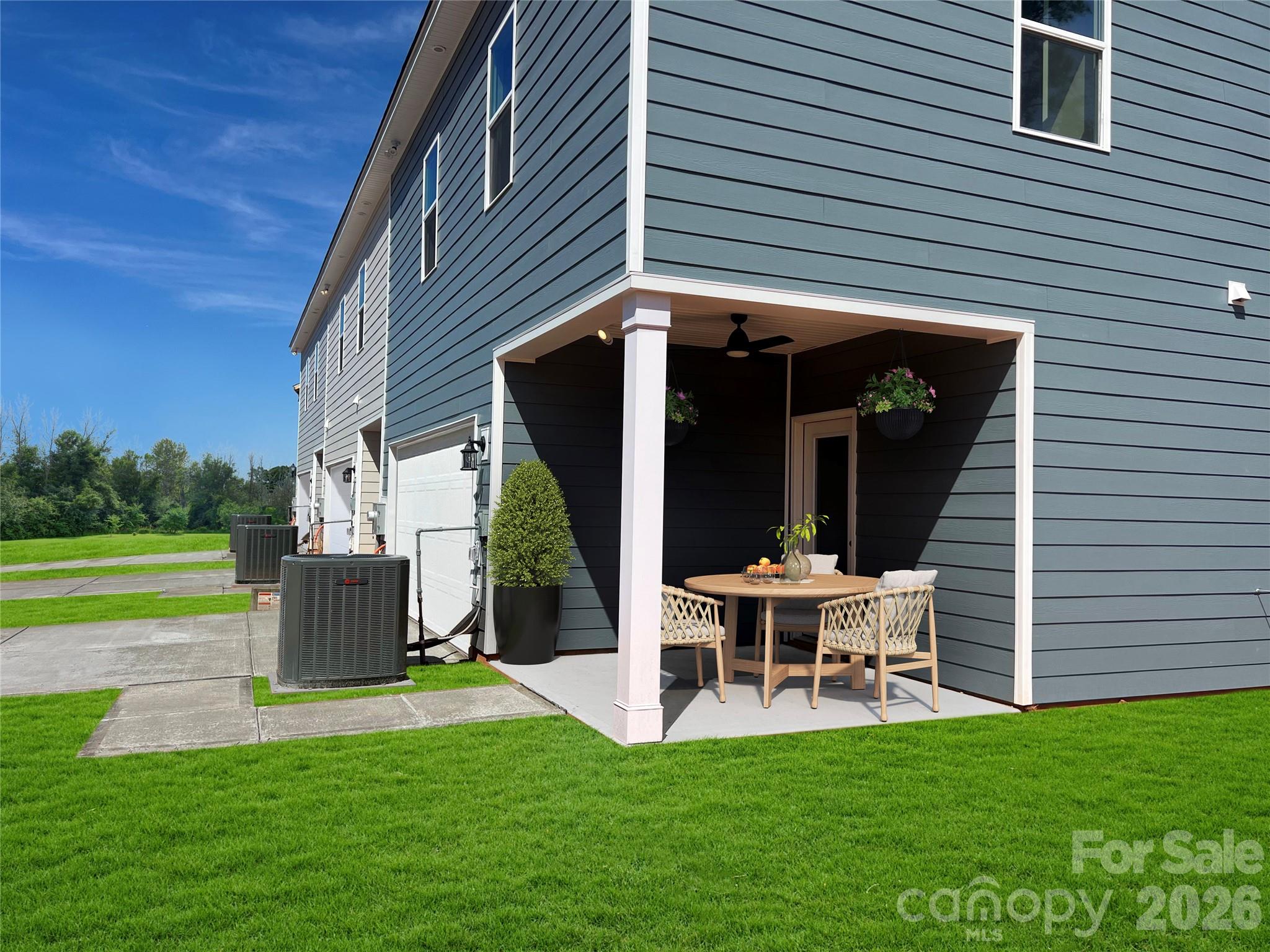 1421 Towns Valley Property Photo 3