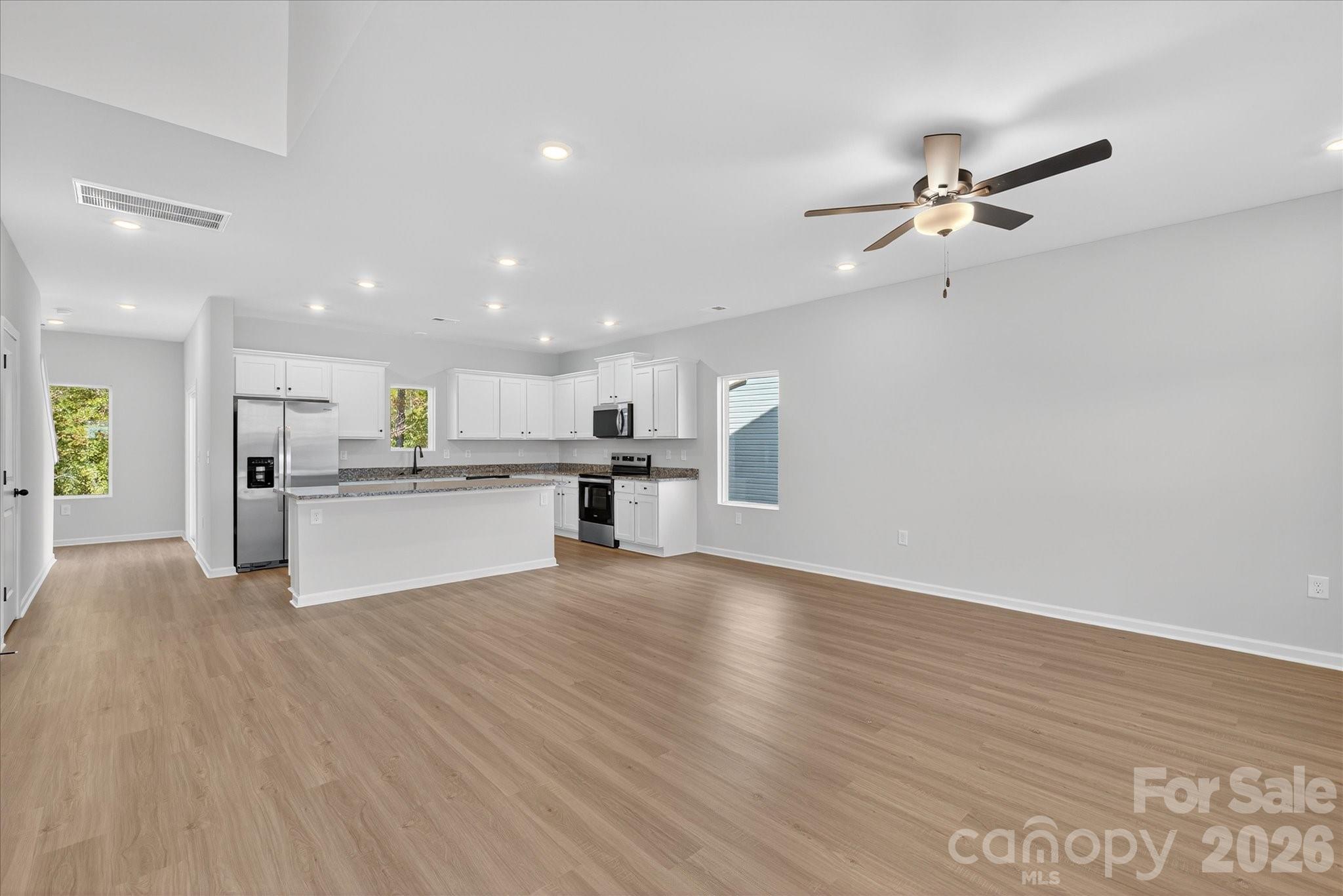 1407 Tristen Road Property Photo 4