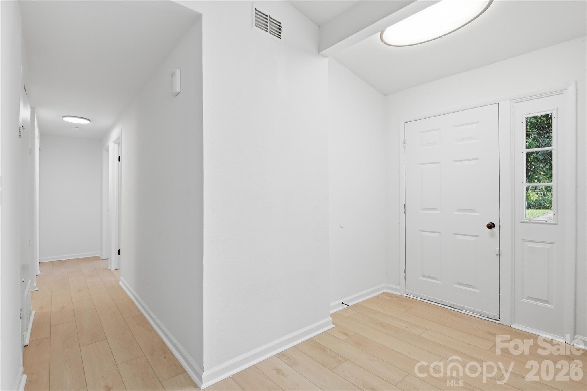 2526 Nickelridge Court Property Photo 6