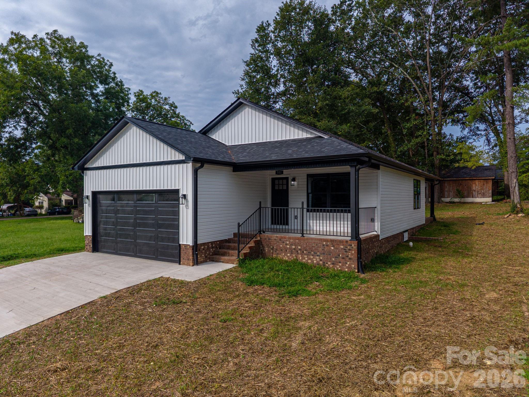 511 N State Street Property Photo 2