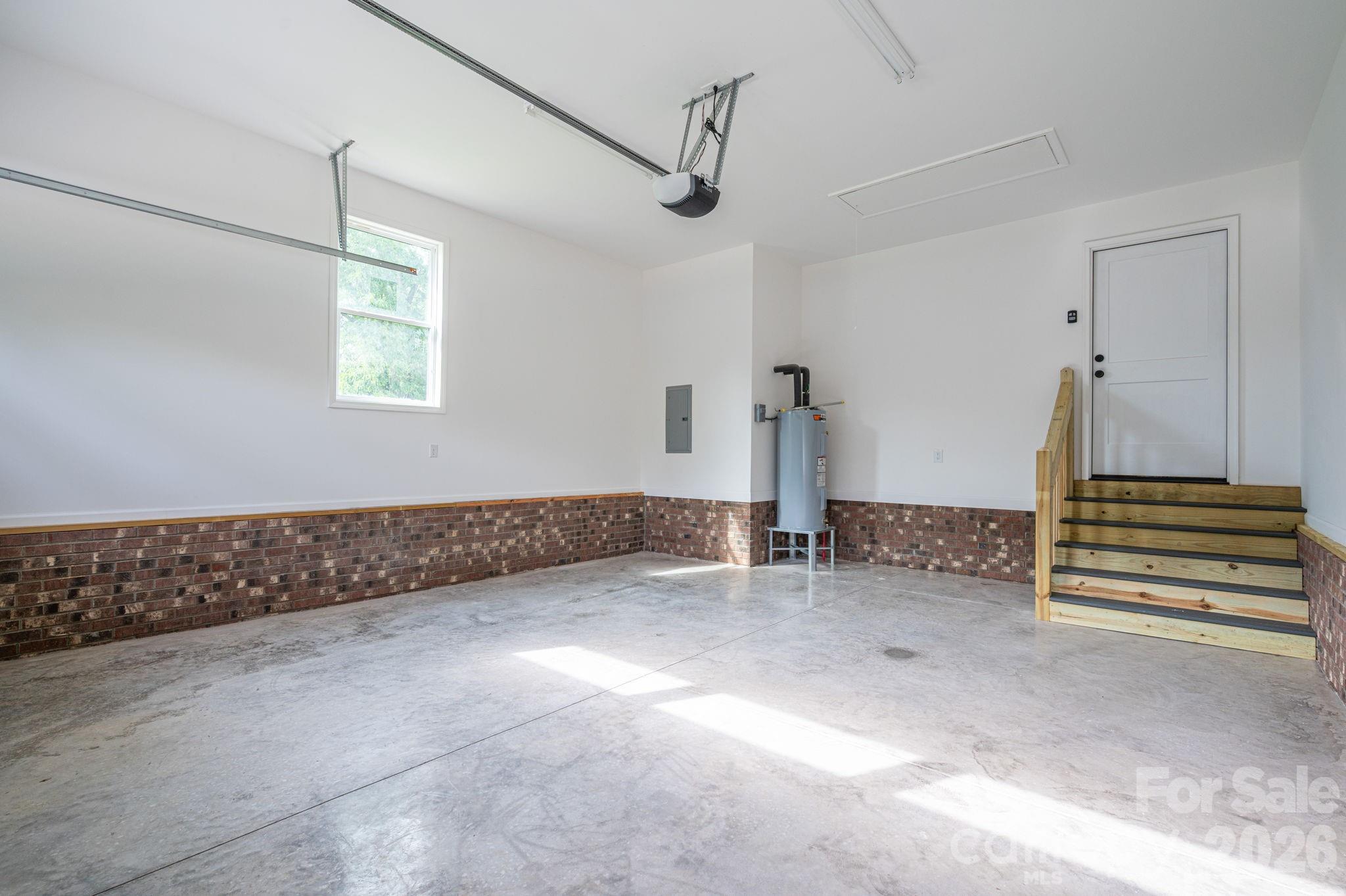 511 N State Street Property Photo 27