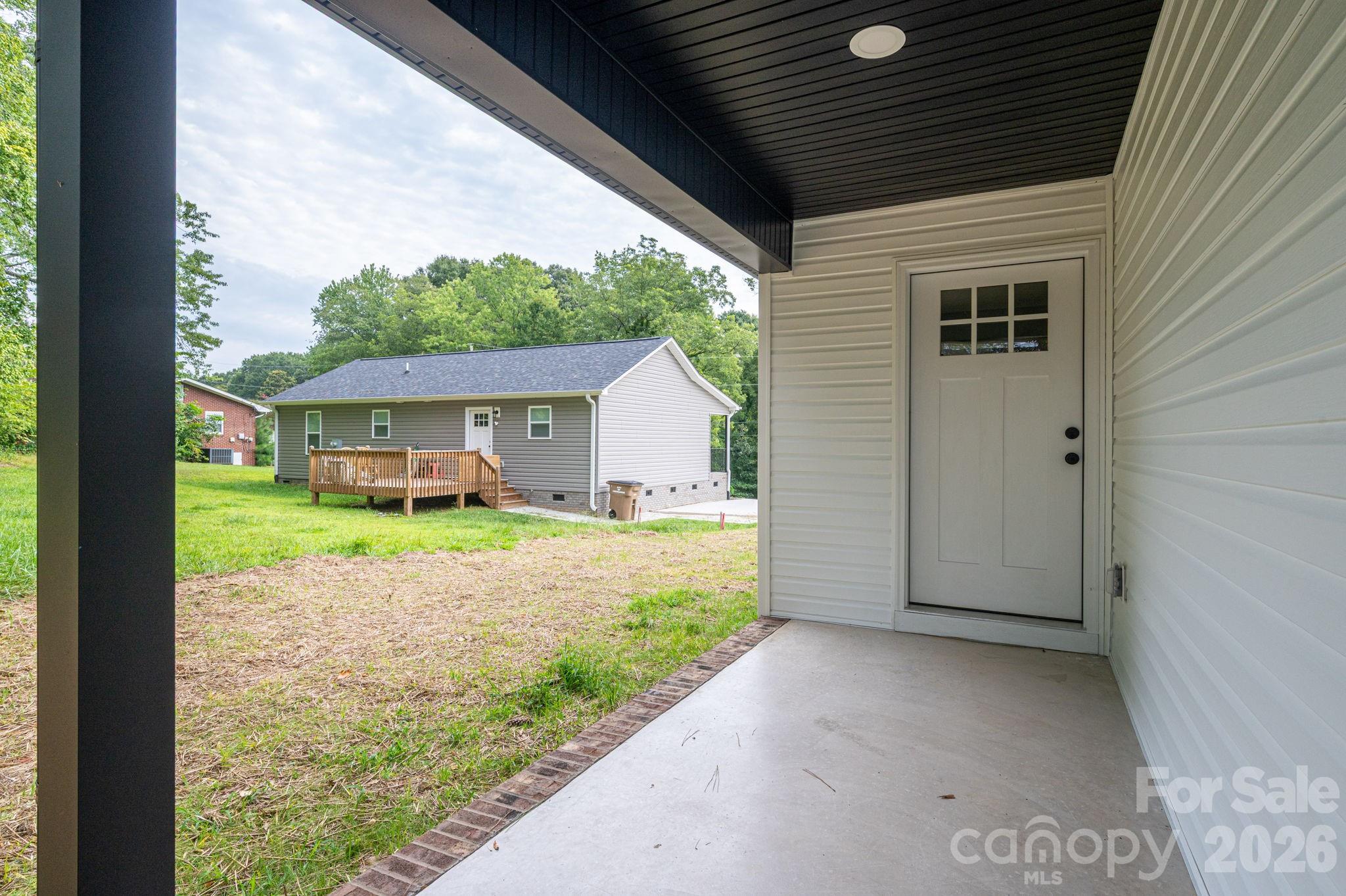 511 N State Street Property Photo 28