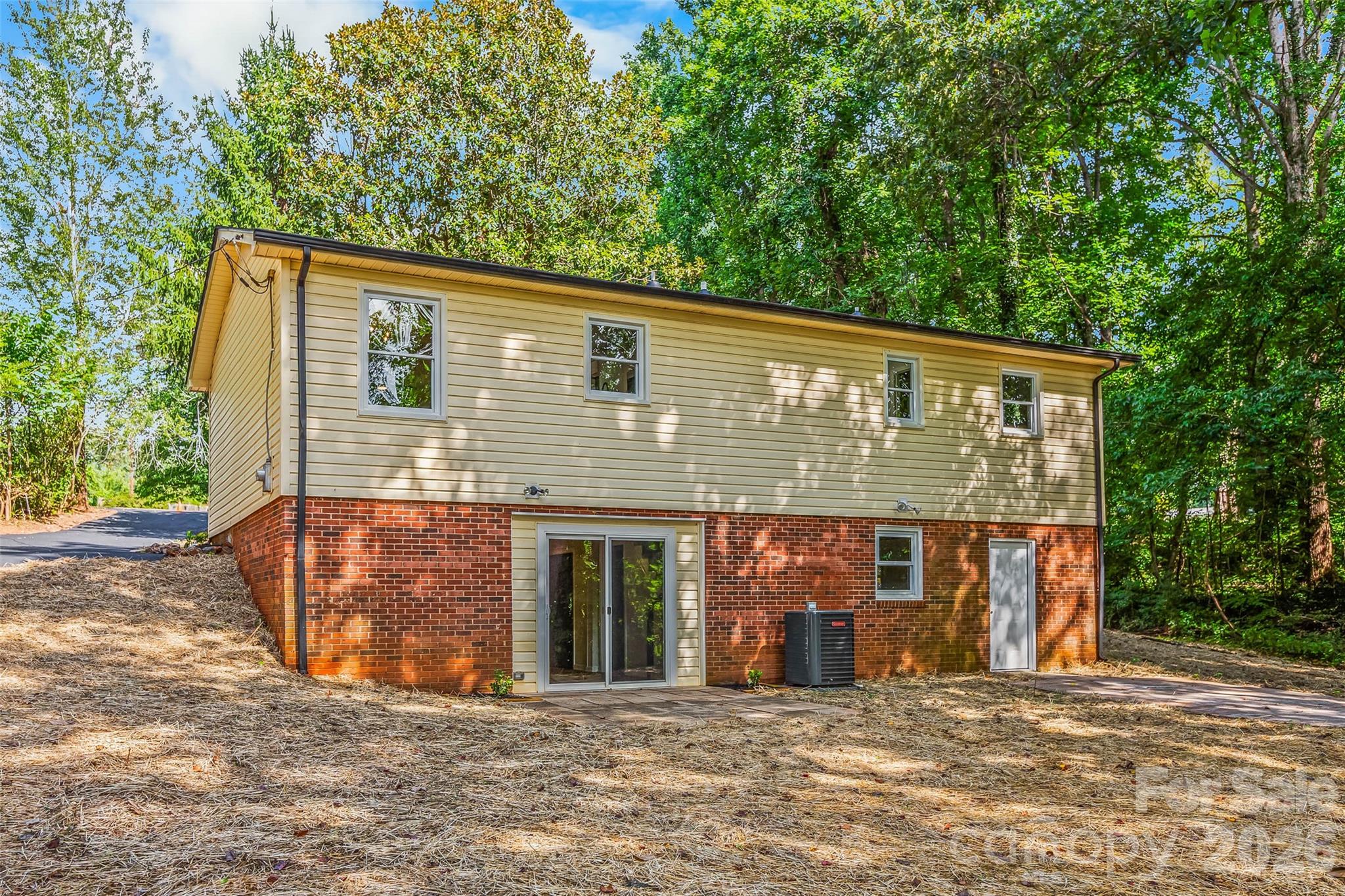 248 Harriet Lane Property Photo 28