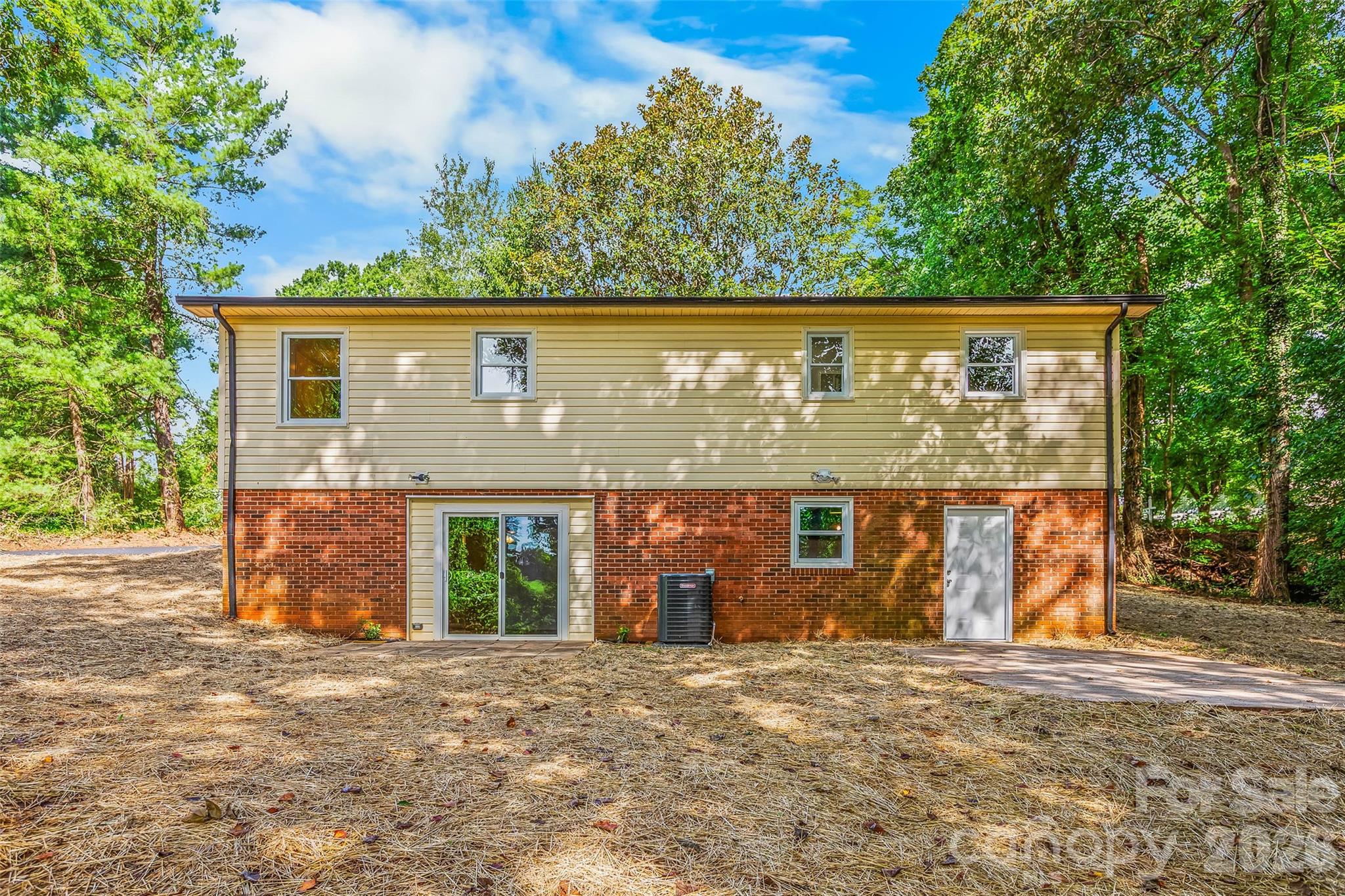 248 Harriet Lane Property Photo 29