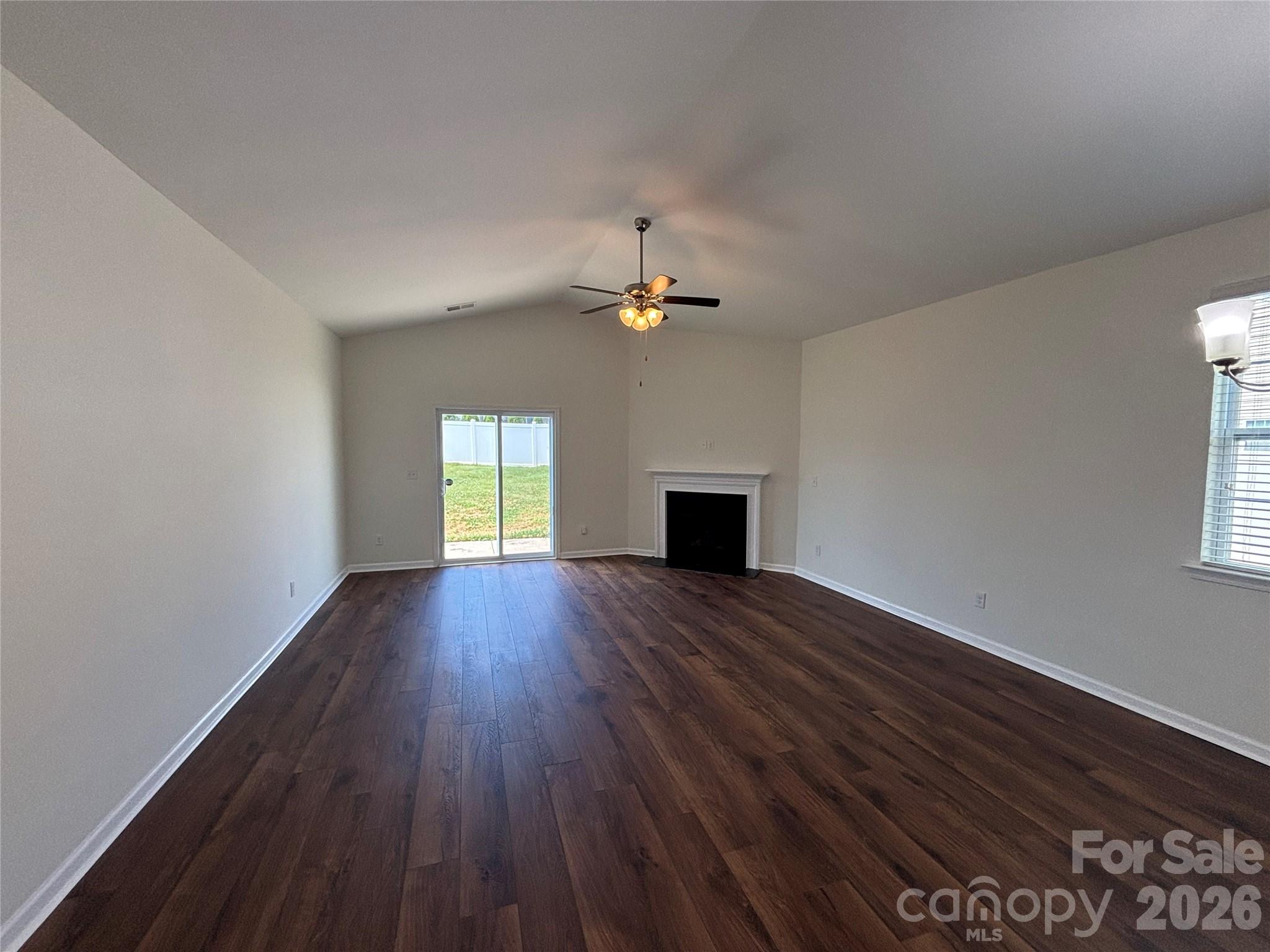 6816 Pennyroyal Way Property Photo 7