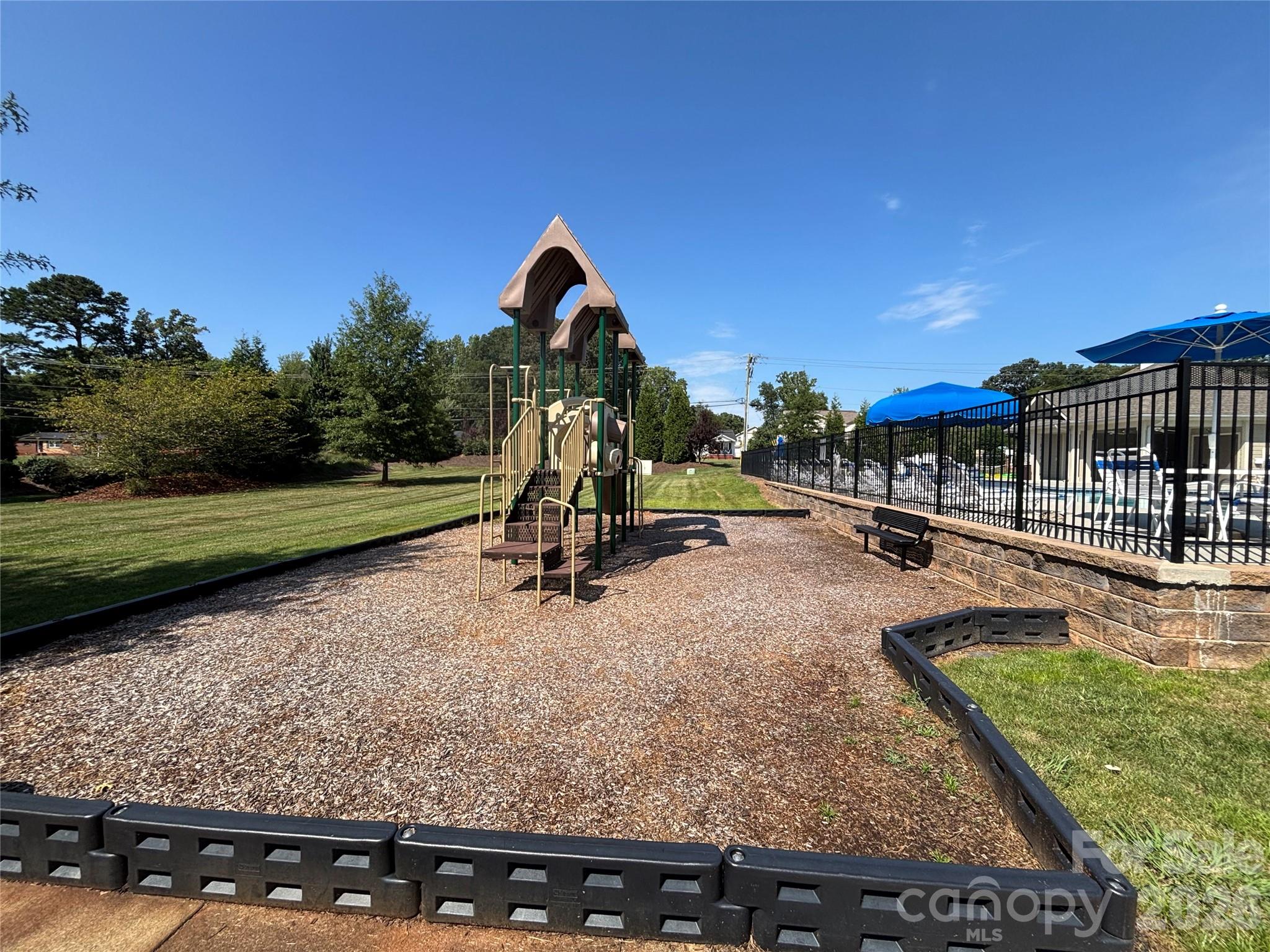 6816 Pennyroyal Way Property Photo 23