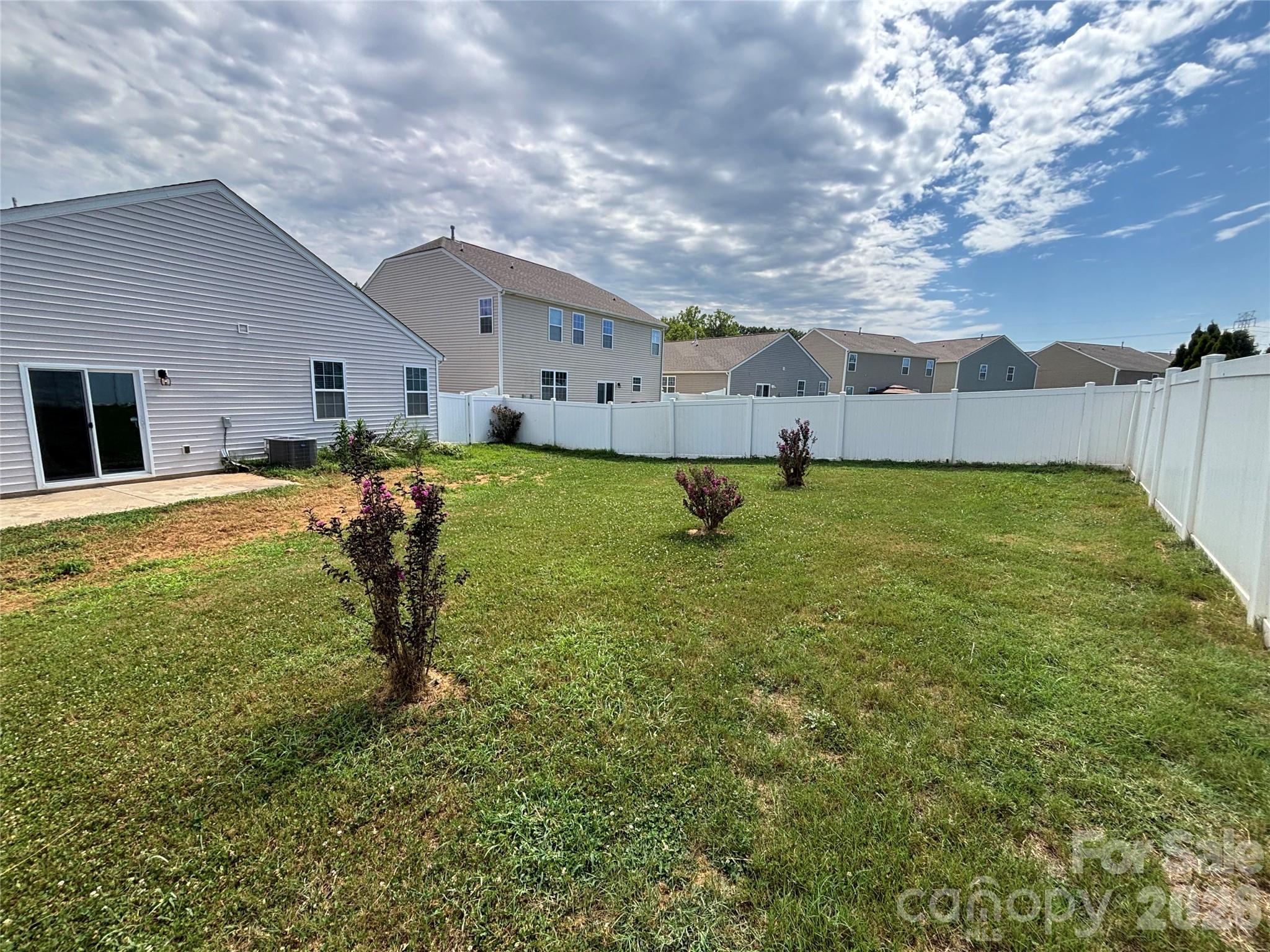 6816 Pennyroyal Way Property Photo 25