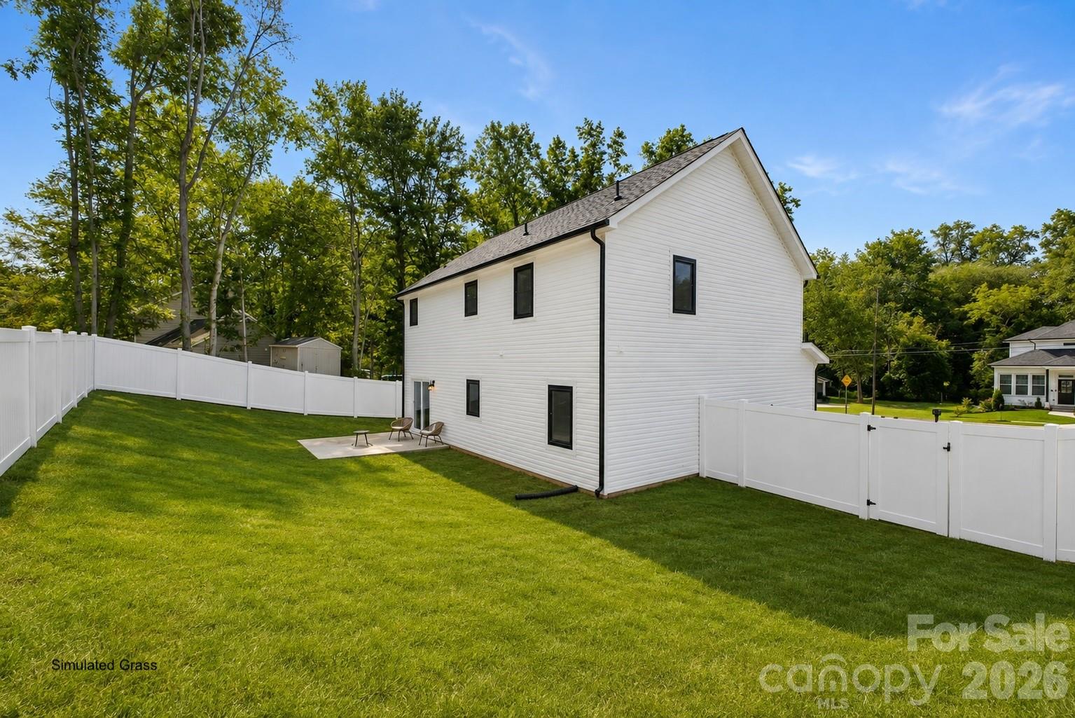 4147 2nd Street Property Photo 4