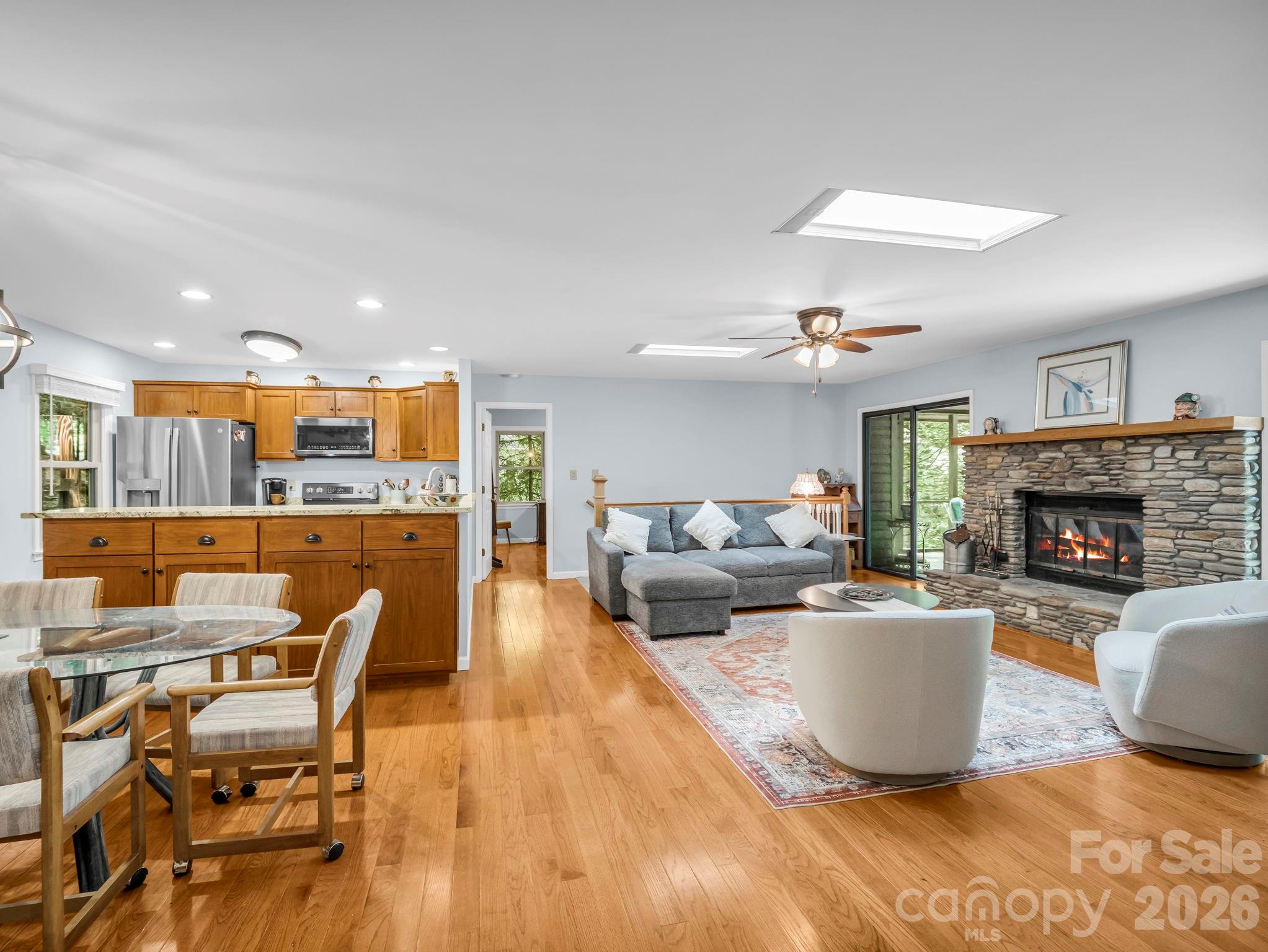 93 Guledisgonihi Court Property Photo 8