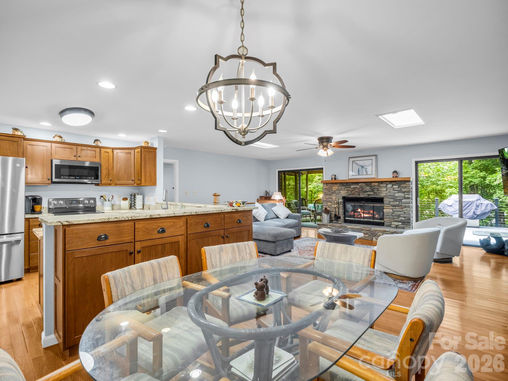 93 Guledisgonihi Court Property Photo 13