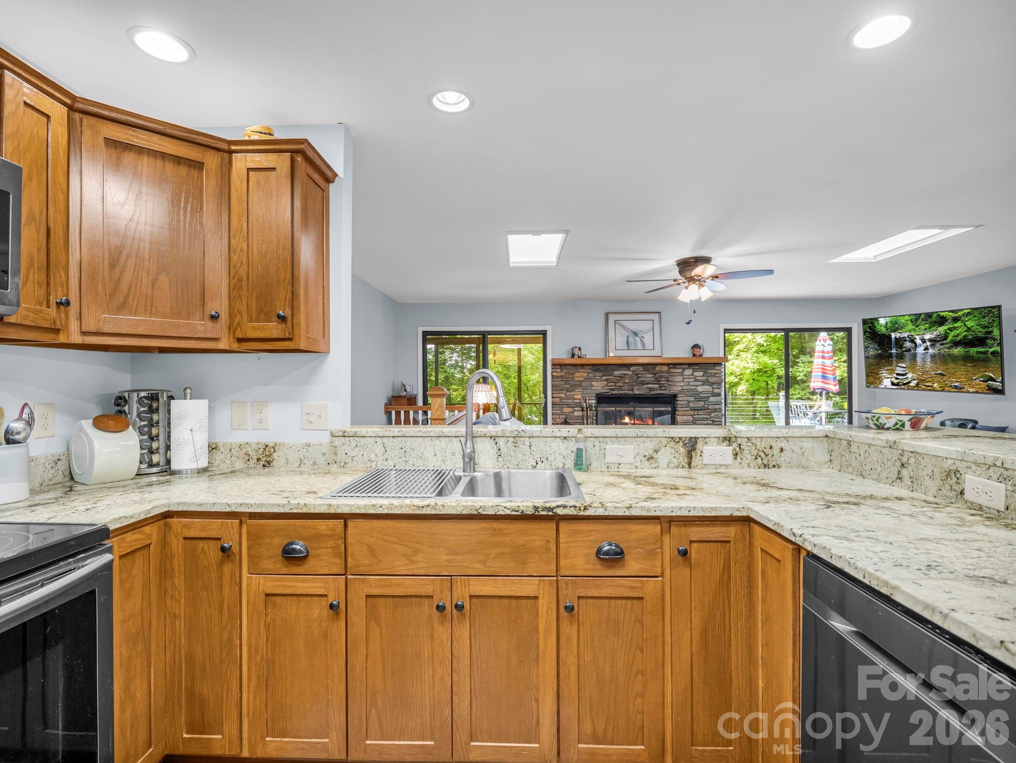 93 Guledisgonihi Court Property Photo 16