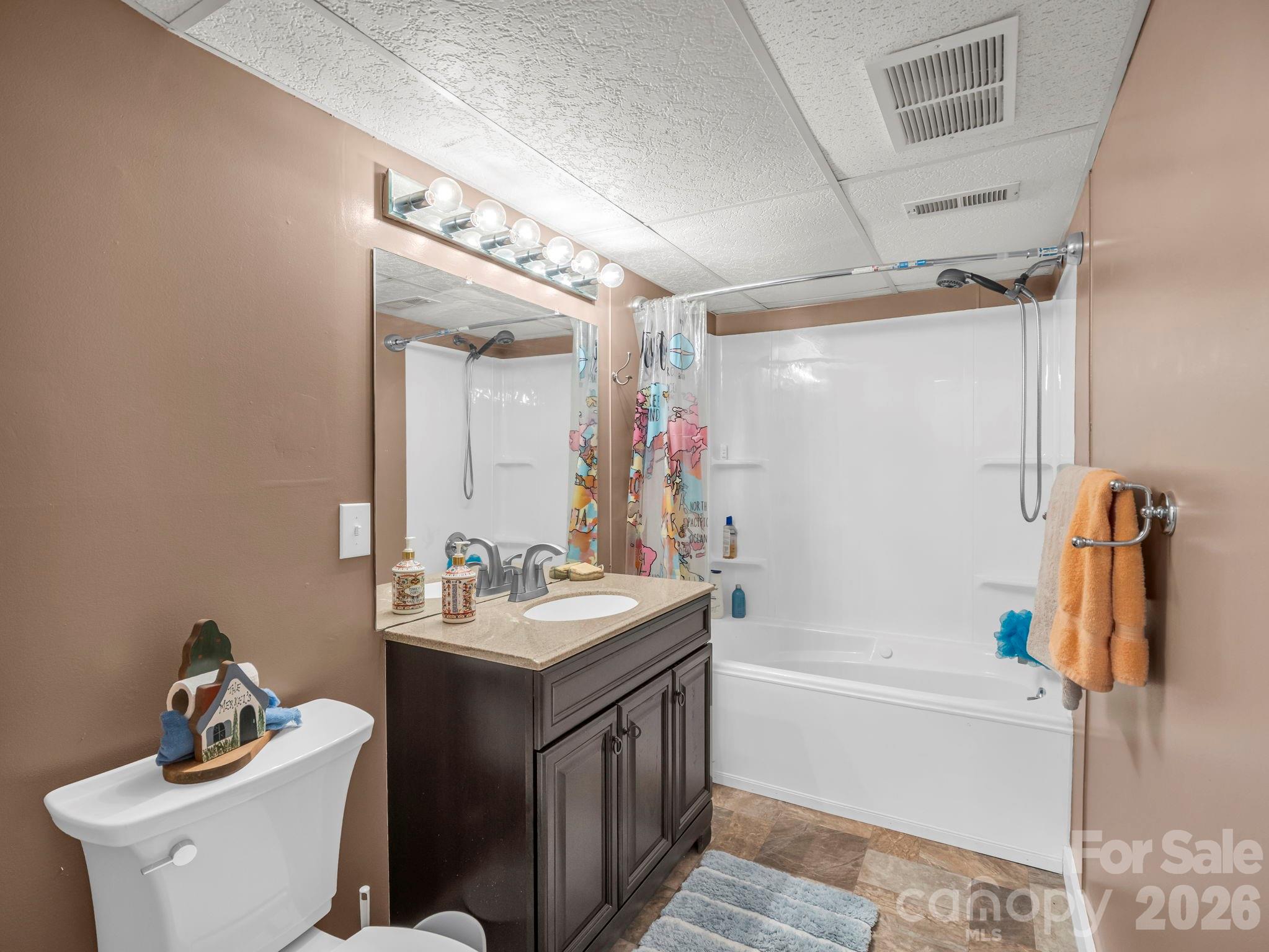 93 Guledisgonihi Court Property Photo 30