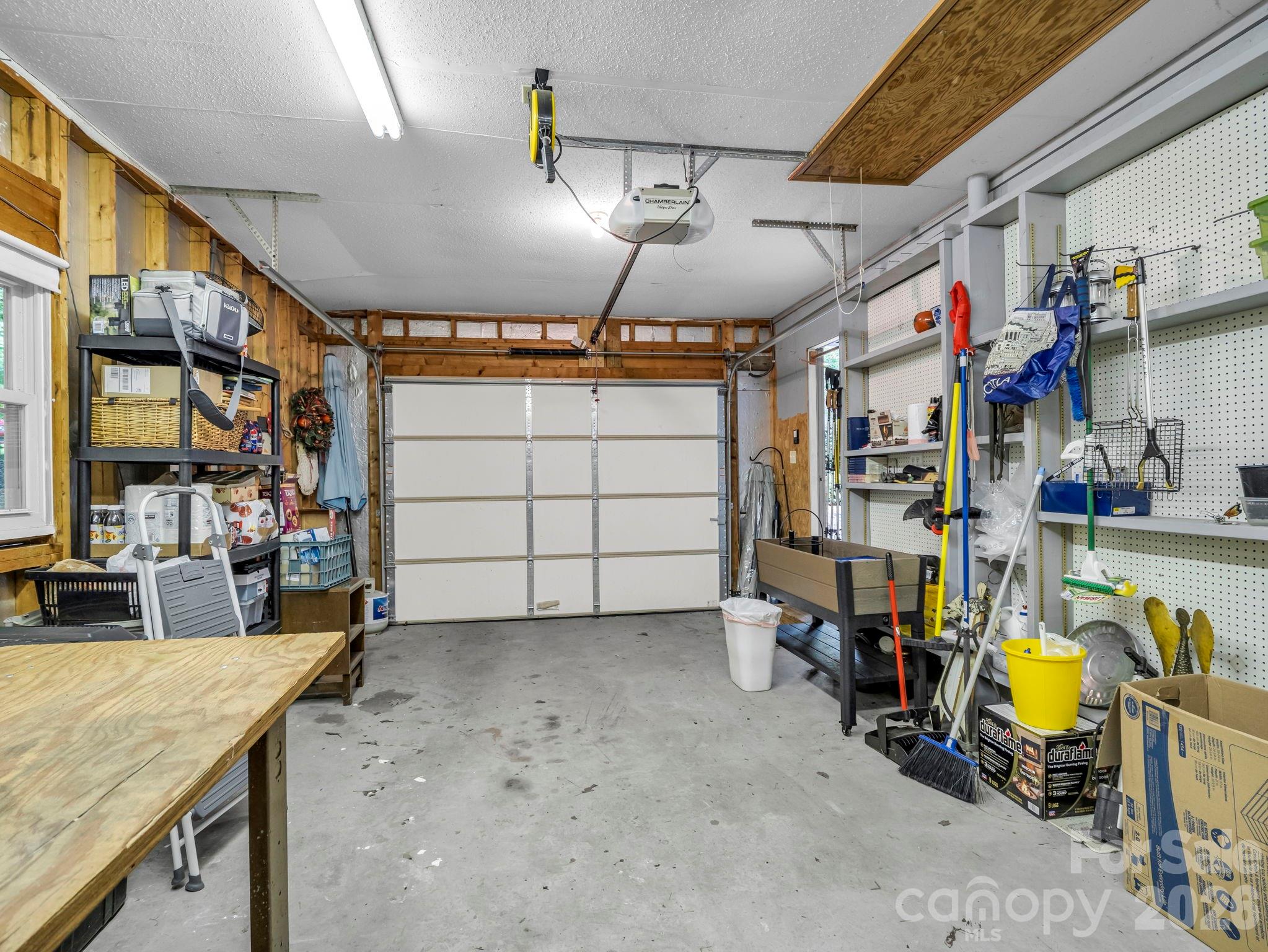 93 Guledisgonihi Court Property Photo 41
