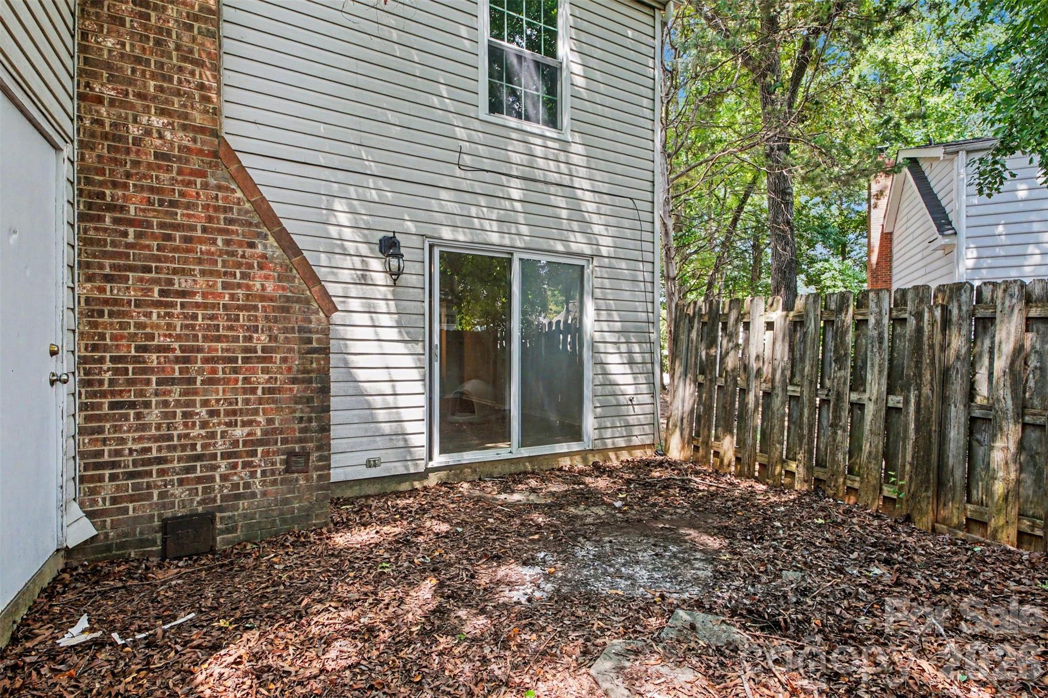 5912 Bayswater Lane Property Photo 12