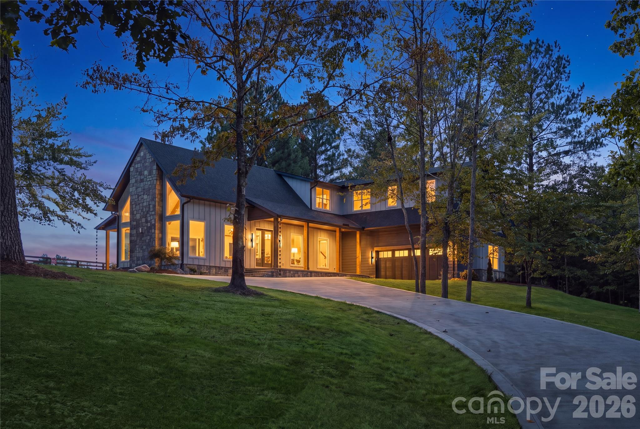 2303 Paddock Circle Property Photo 1