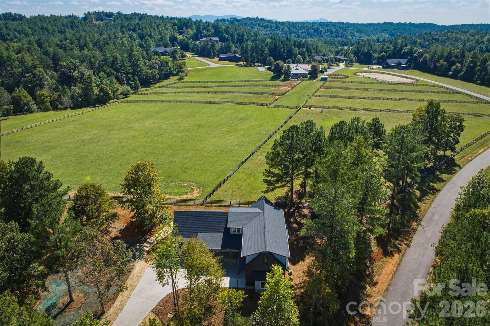 2303 Paddock Circle Property Photo 8