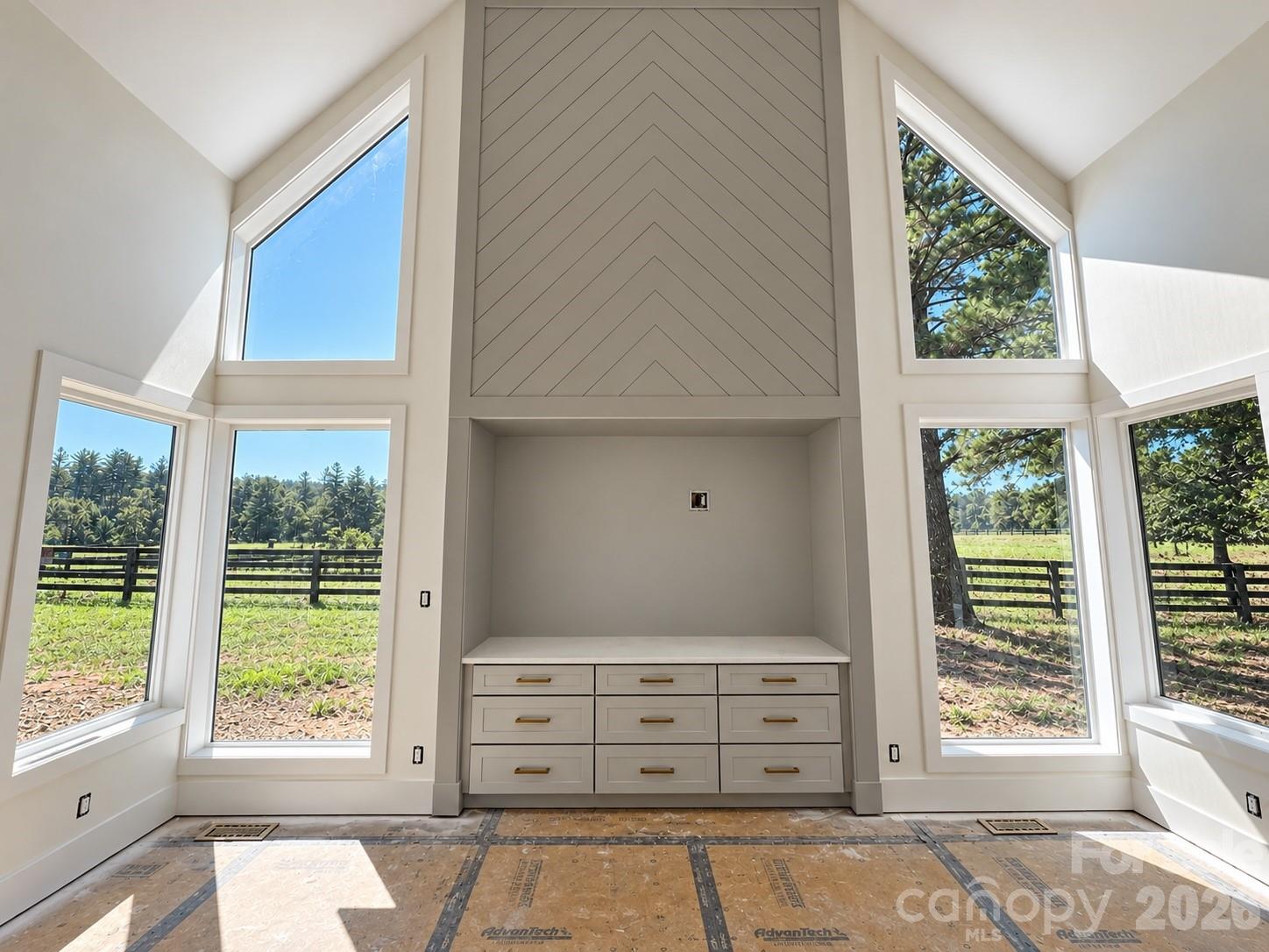 2303 Paddock Circle Property Photo 18
