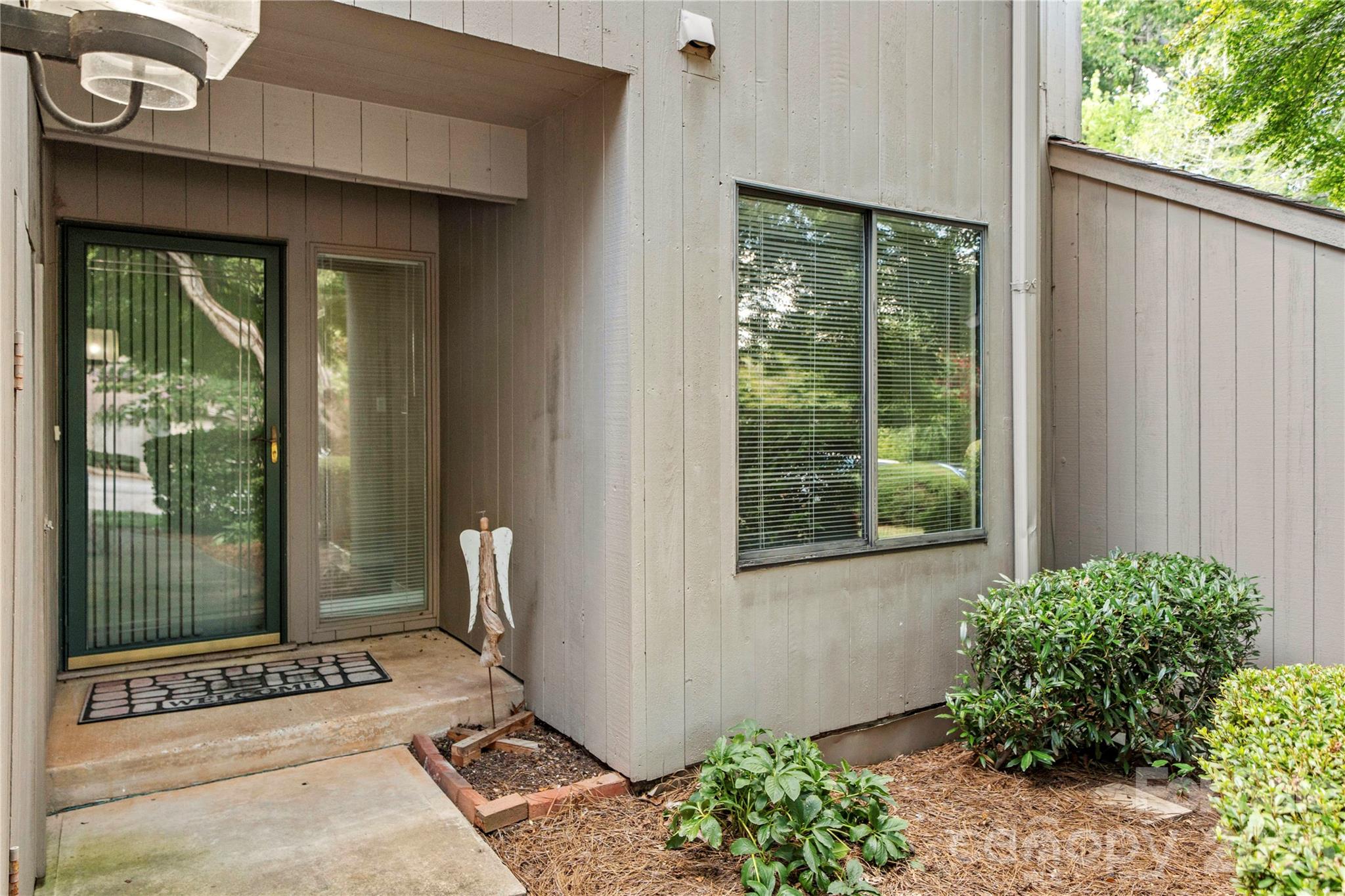 102 Ridgeport Road Property Photo 8