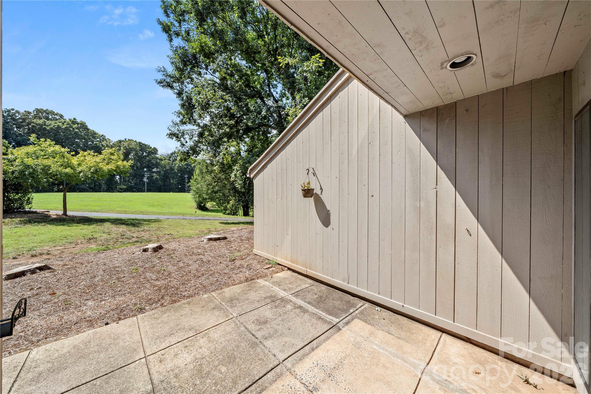 102 Ridgeport Road Property Photo 11
