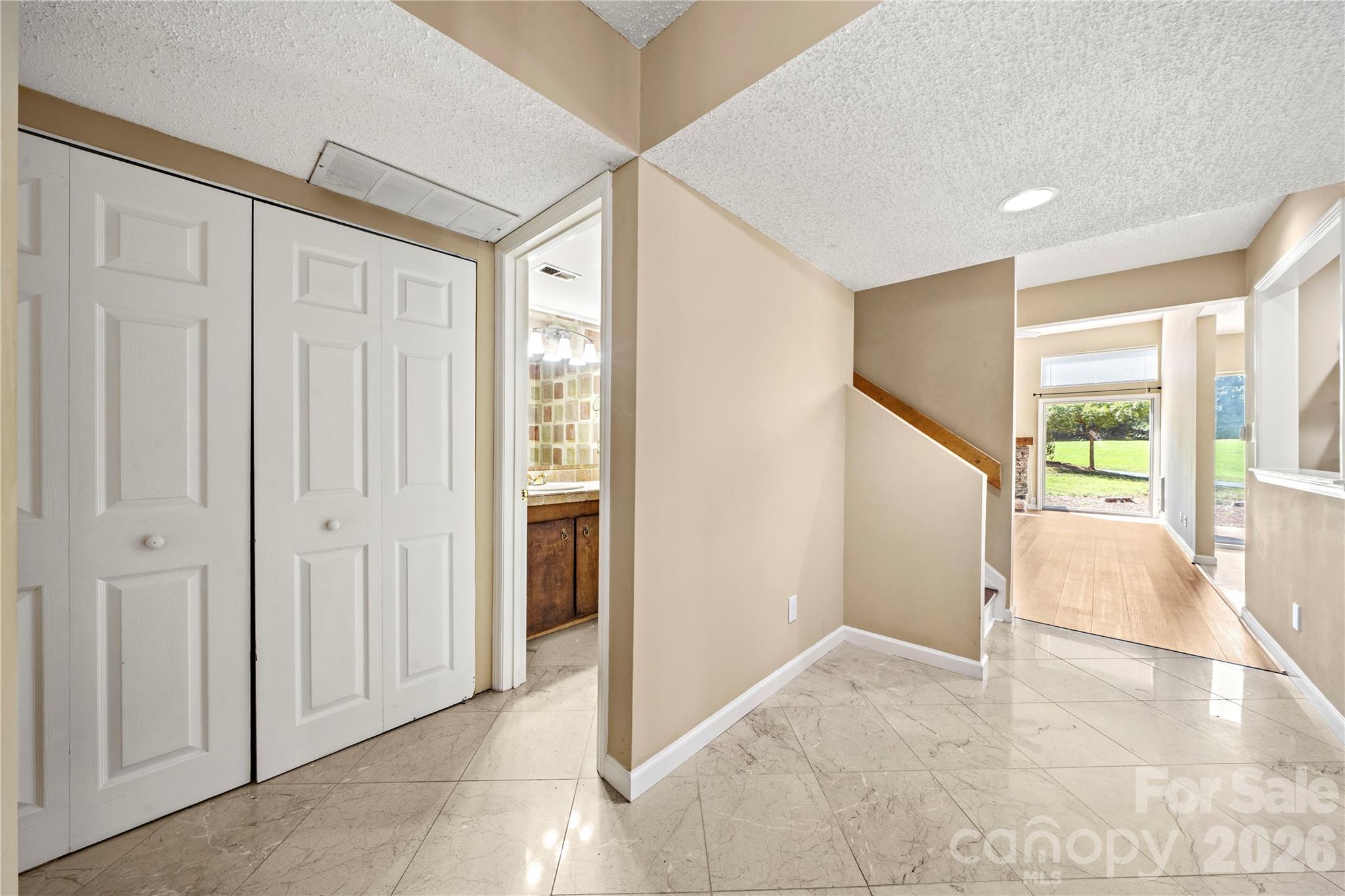 102 Ridgeport Road Property Photo 16
