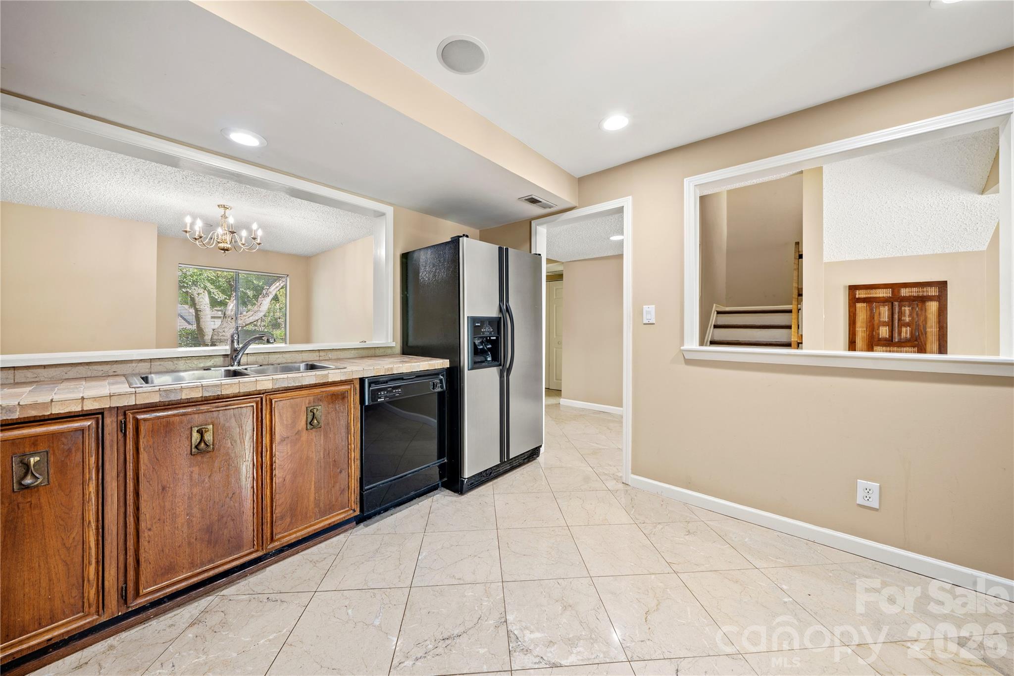 102 Ridgeport Road Property Photo 21