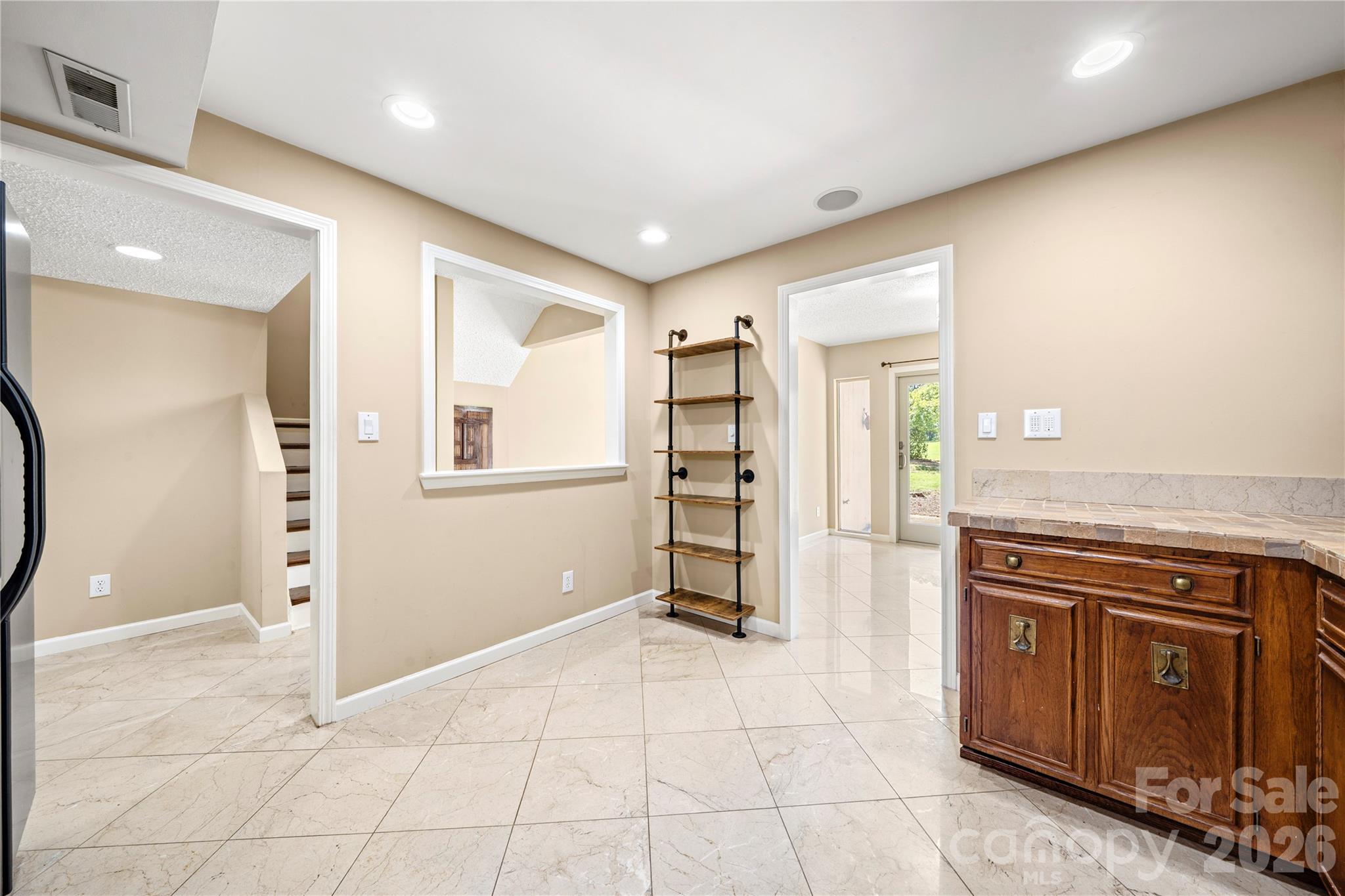 102 Ridgeport Road Property Photo 22
