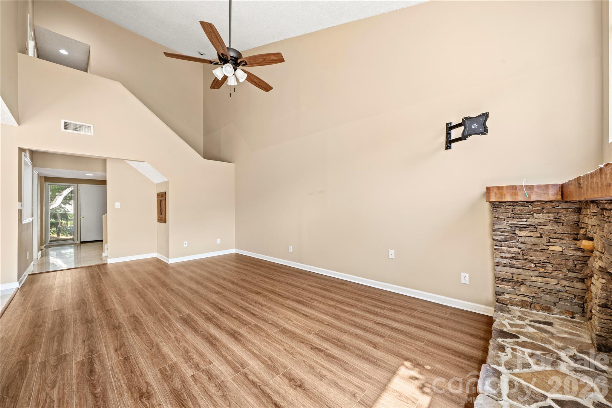 102 Ridgeport Road Property Photo 29