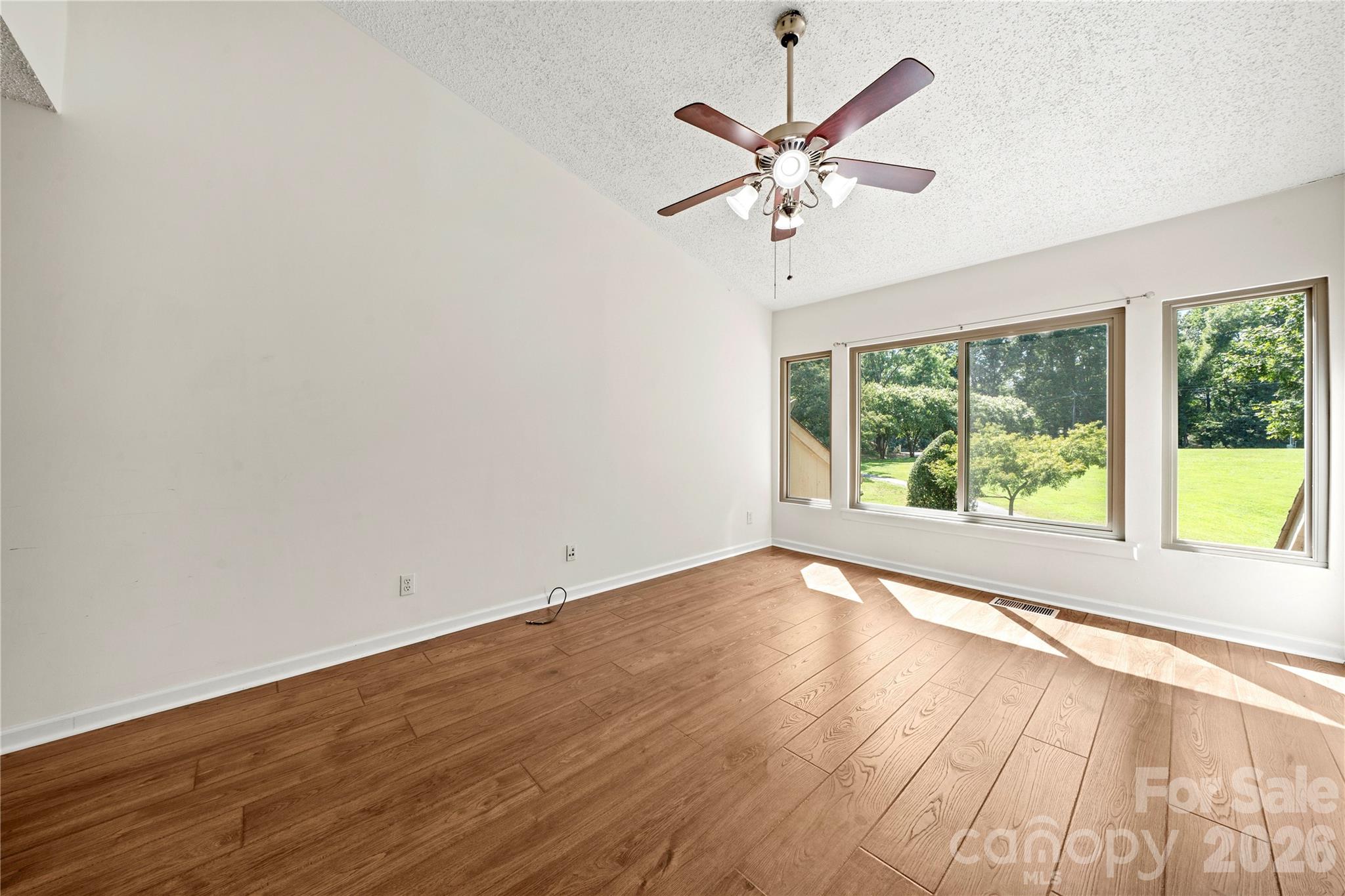 102 Ridgeport Road Property Photo 38