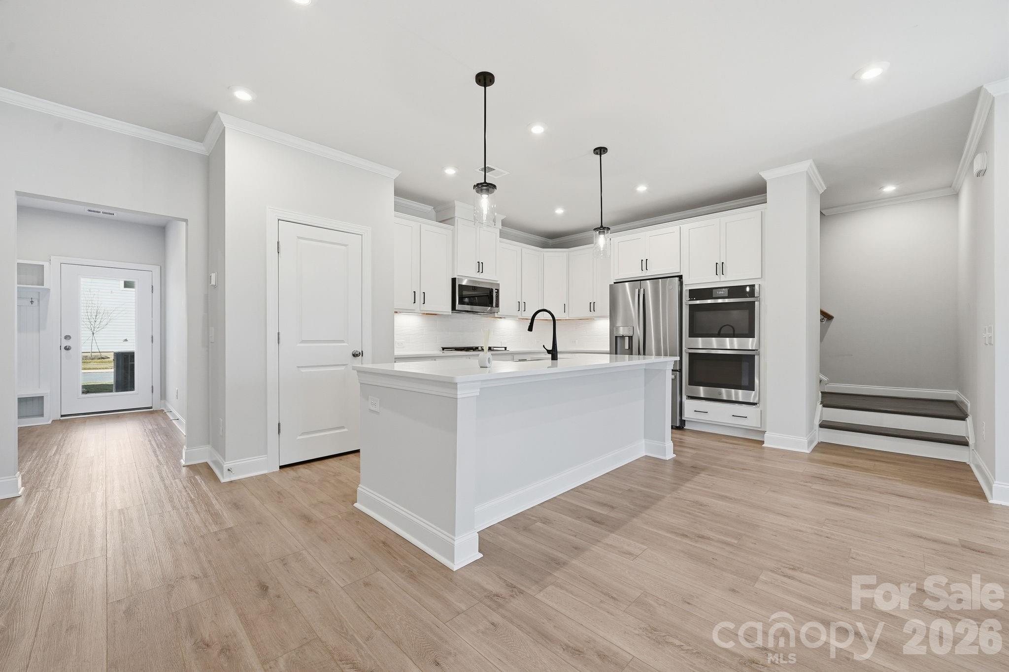 1425 Towns Valley Property Photo 9