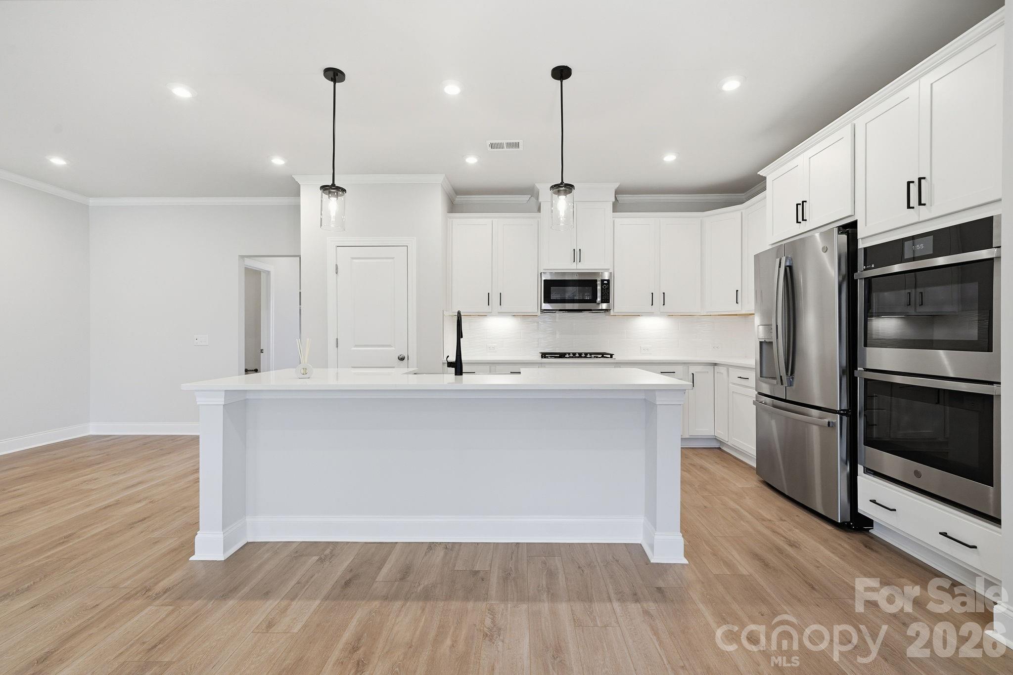 1425 Towns Valley Property Photo 10