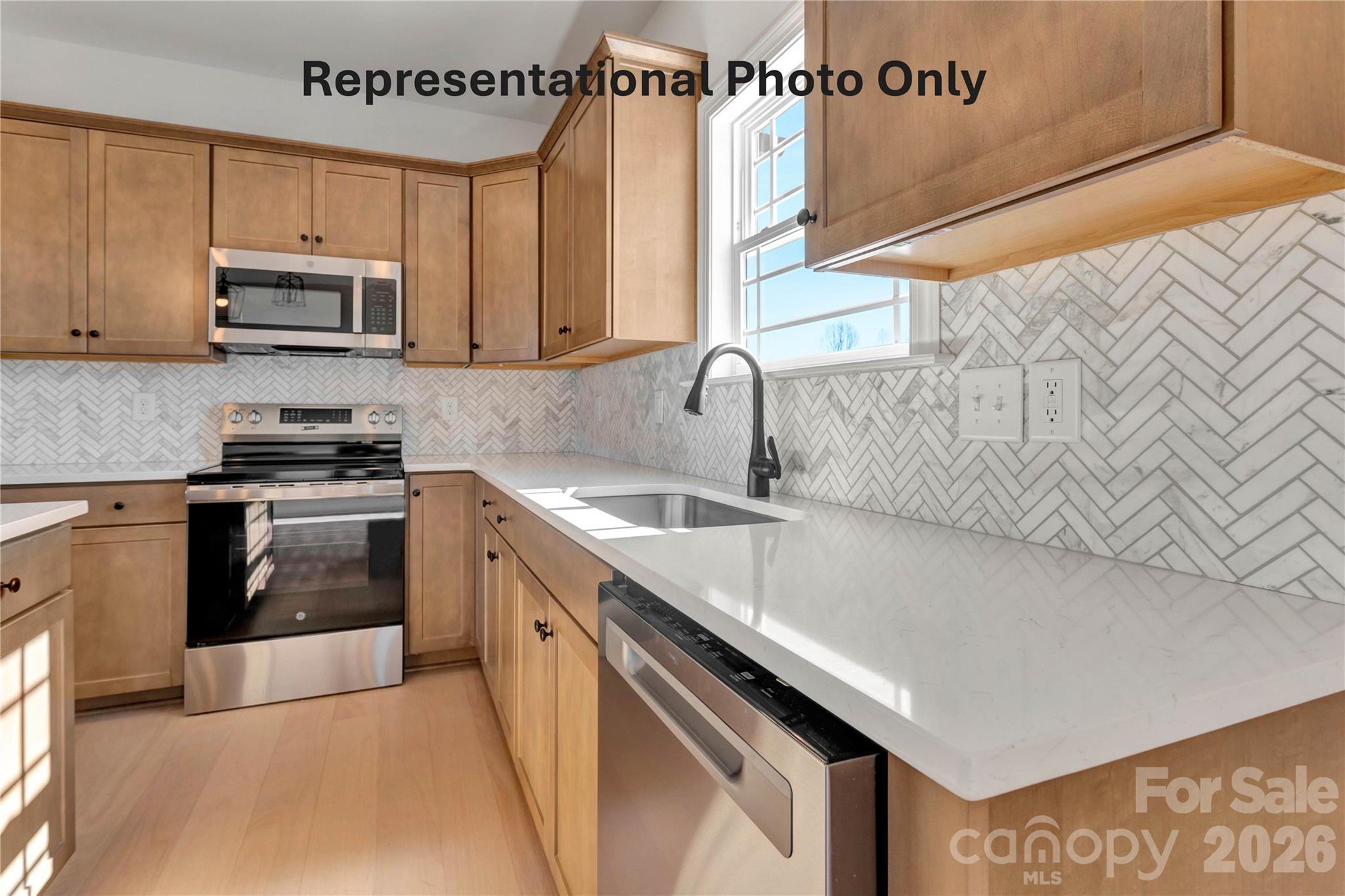 1452 Malden Court 56 Property Photo 6