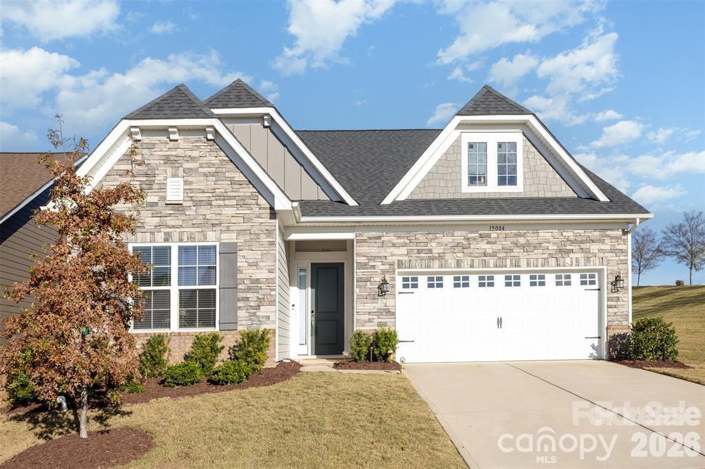 19004 Dry Narrows Way Property Photo 1