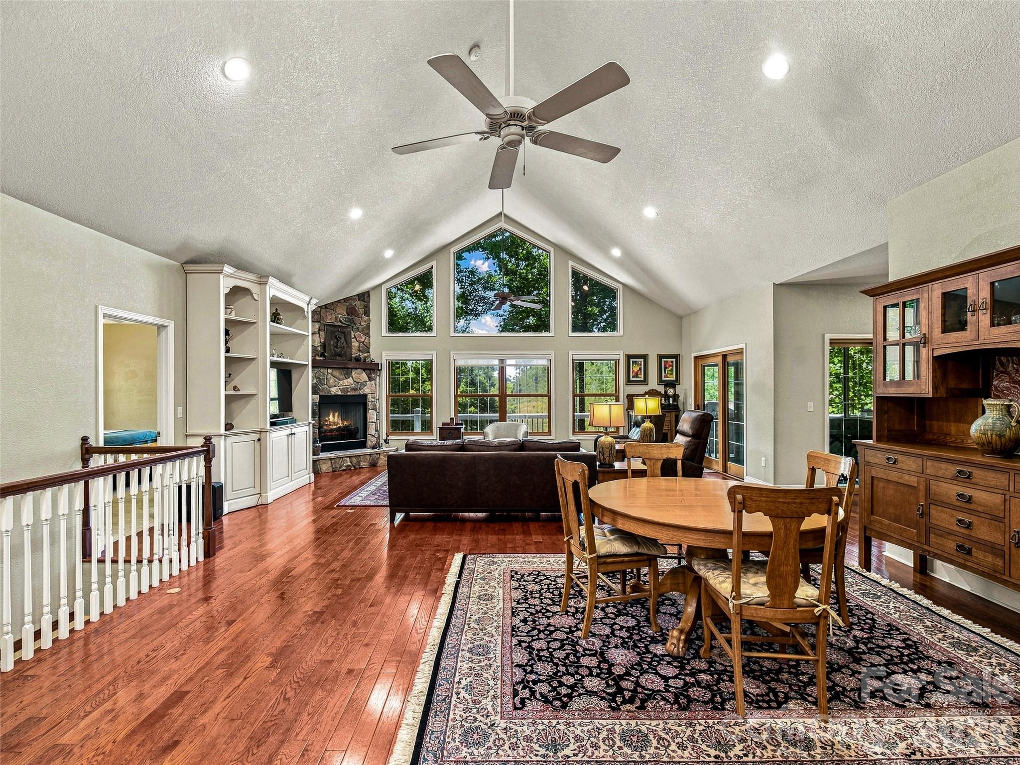 38 Mountain Crest Drive Property Photo 15