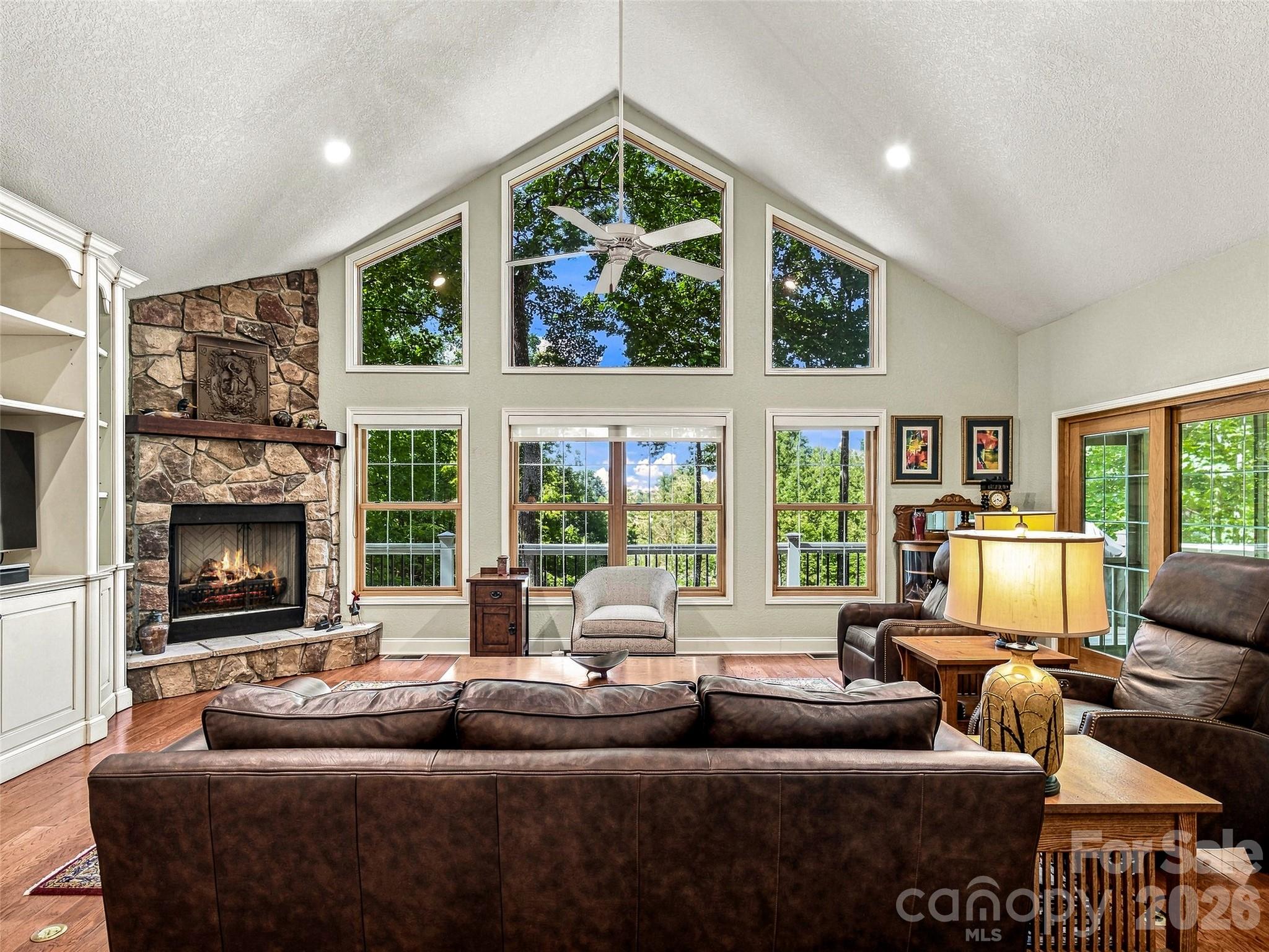 38 Mountain Crest Drive Property Photo 18