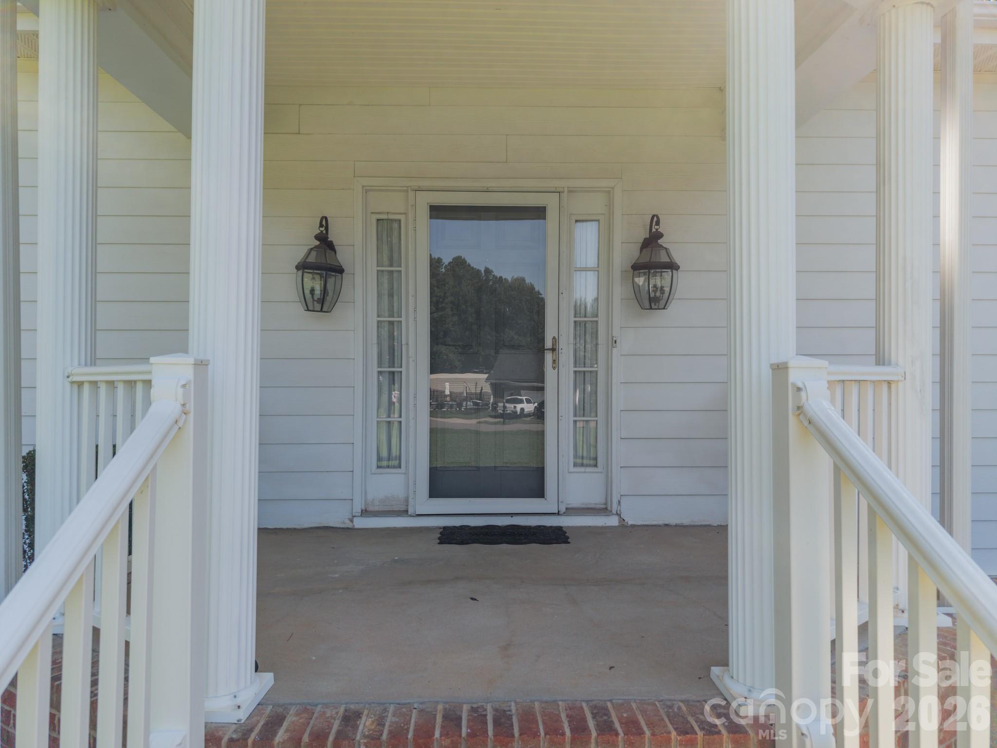 1673 Forest Ridge Drive Property Photo 8
