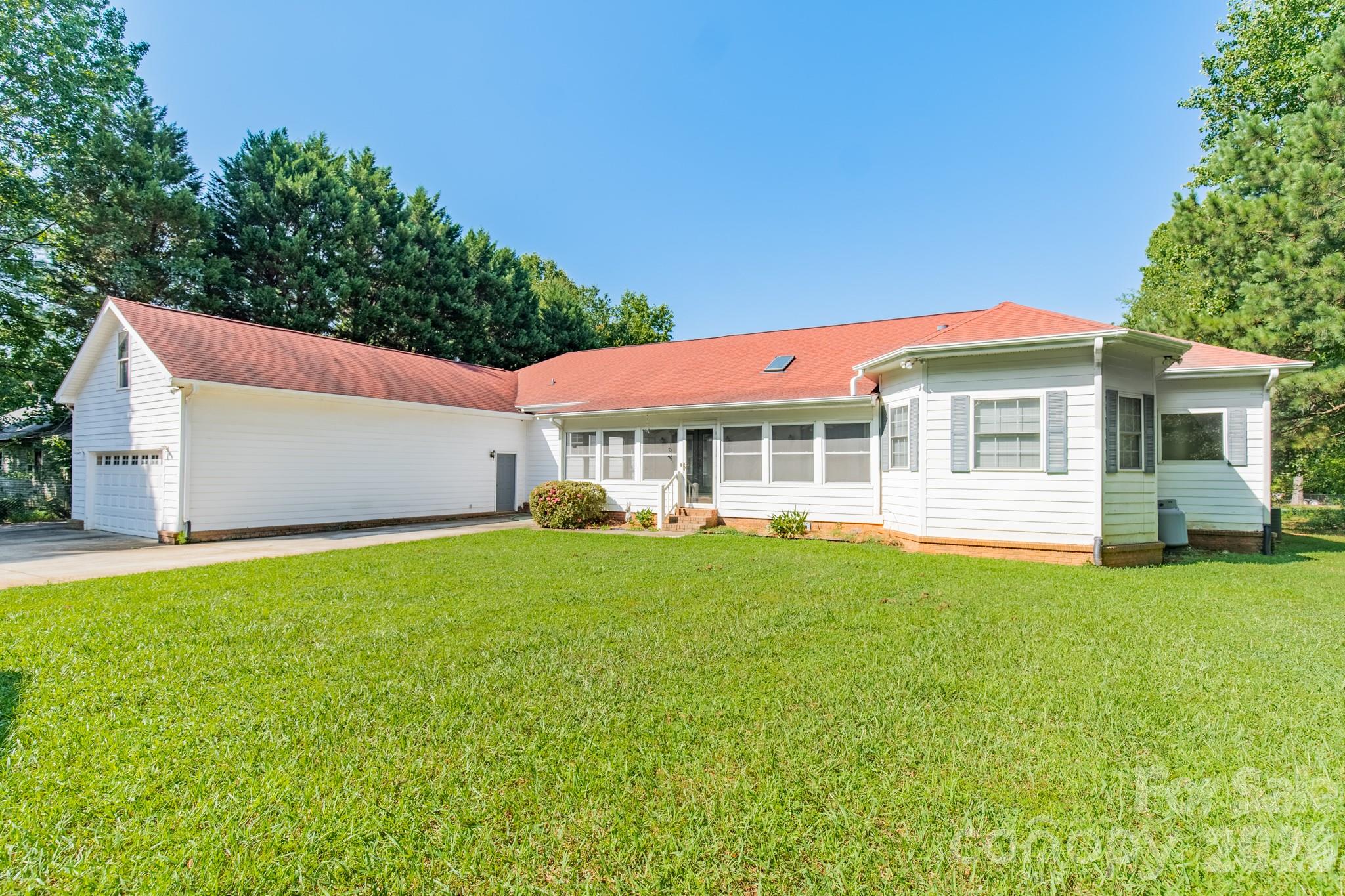 1673 Forest Ridge Drive Property Photo 15