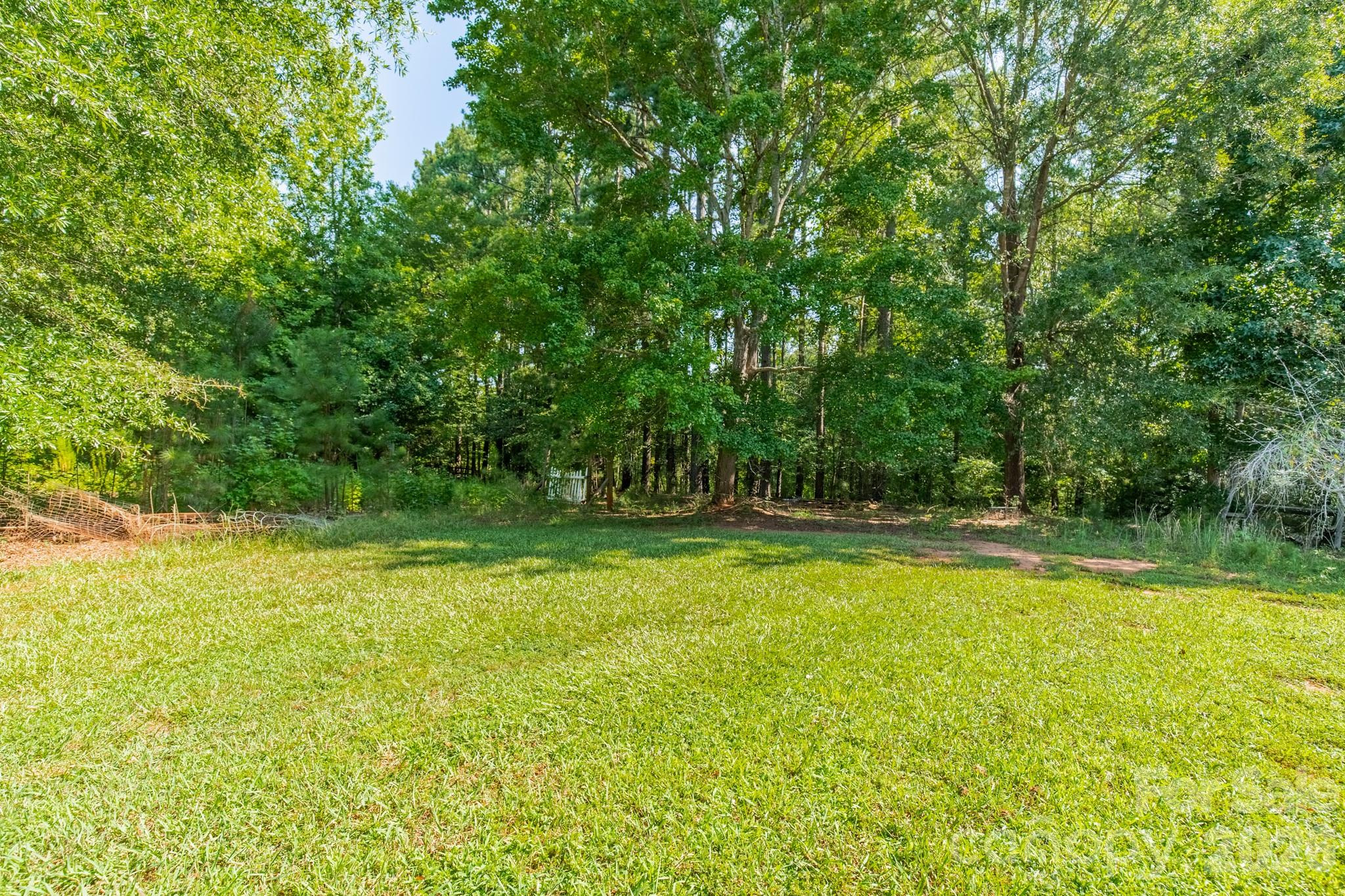 1673 Forest Ridge Drive Property Photo 16