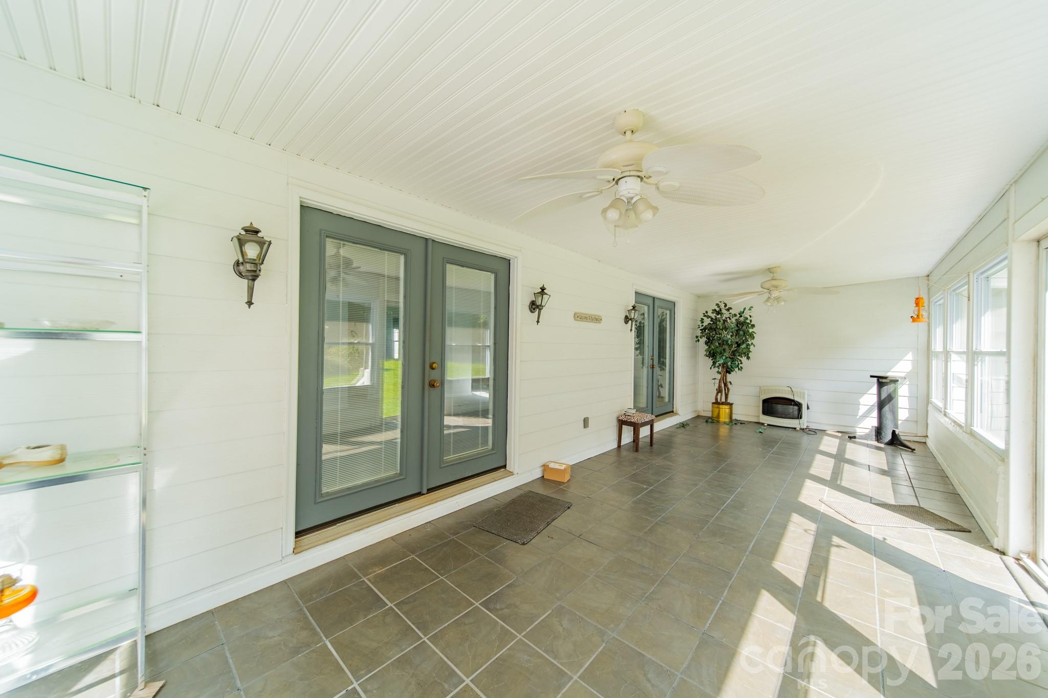 1673 Forest Ridge Drive Property Photo 18