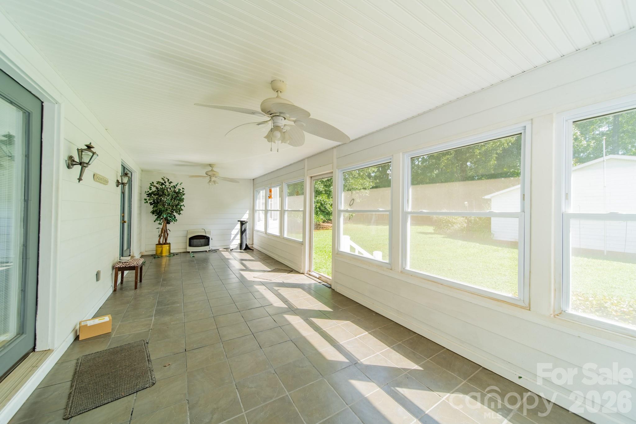 1673 Forest Ridge Drive Property Photo 19