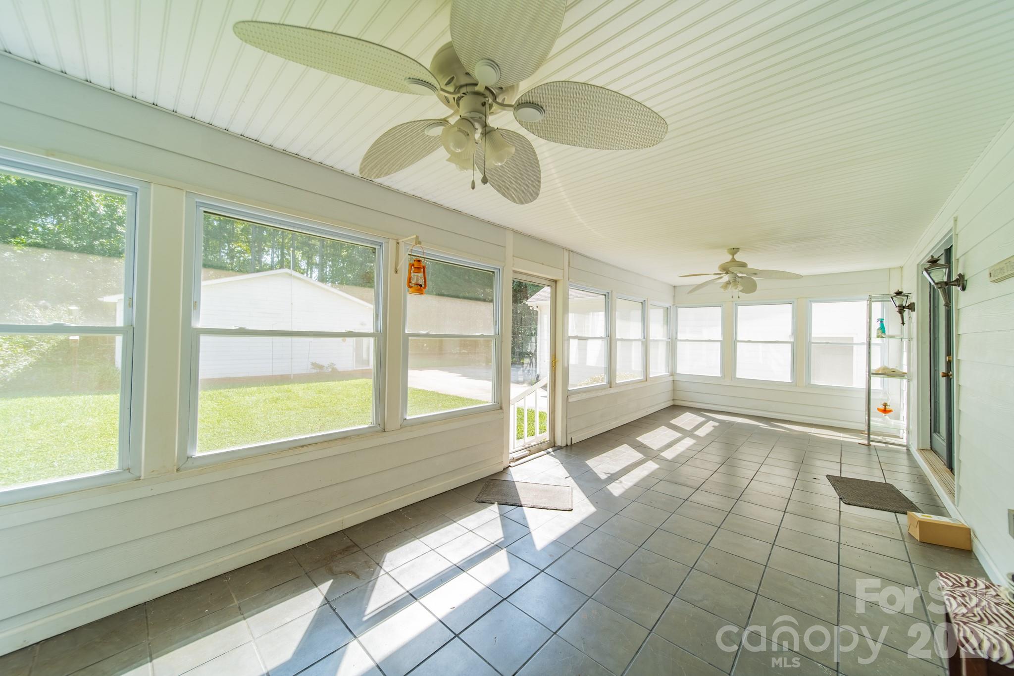 1673 Forest Ridge Drive Property Photo 20