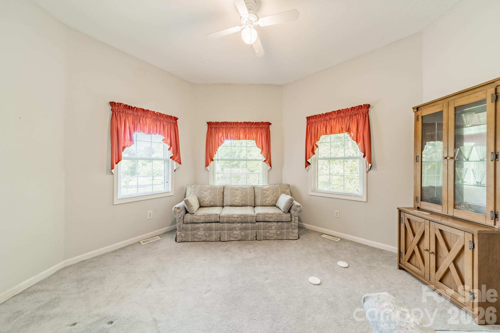 1673 Forest Ridge Drive Property Photo 39