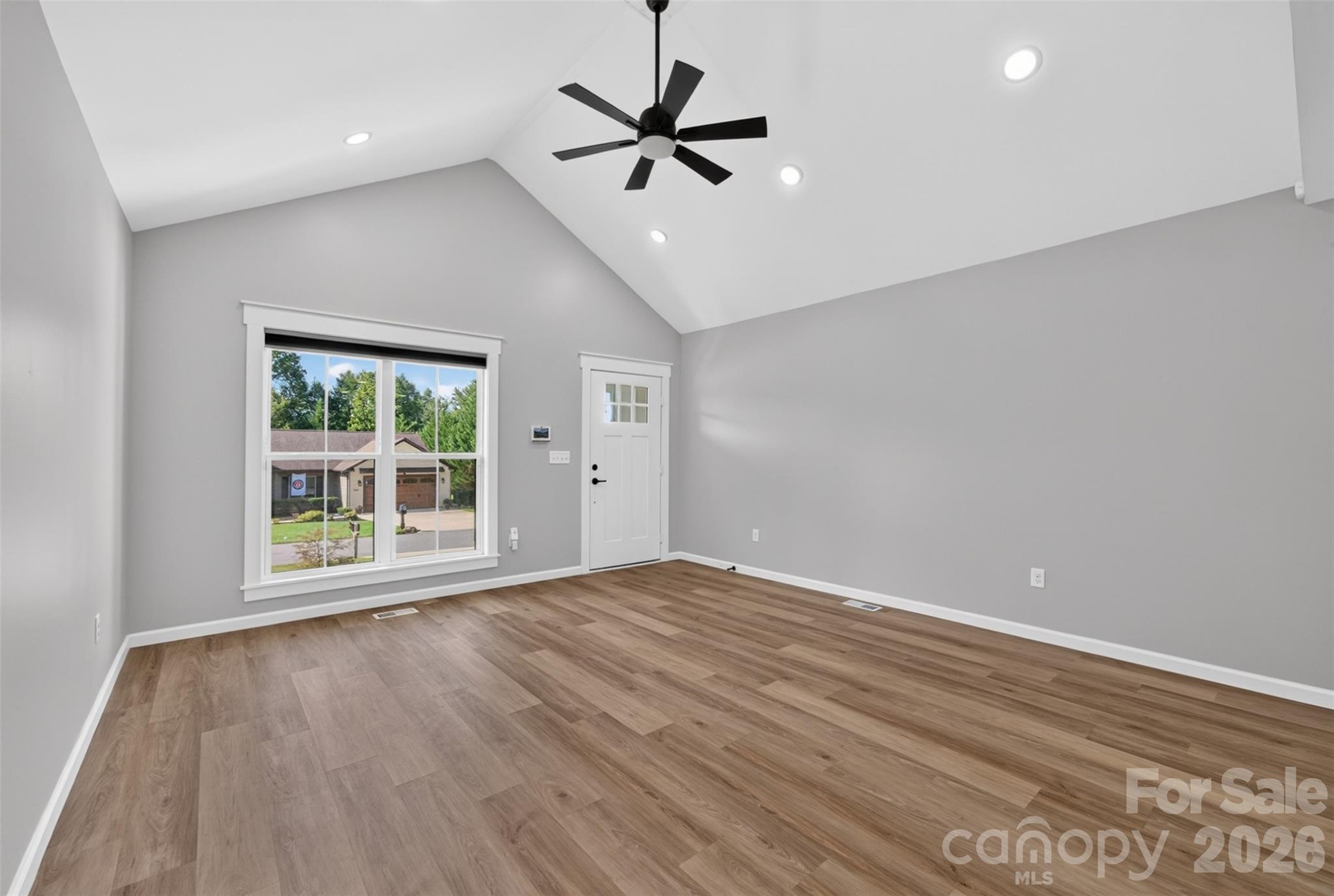 2416 4th Avenue Property Photo 5