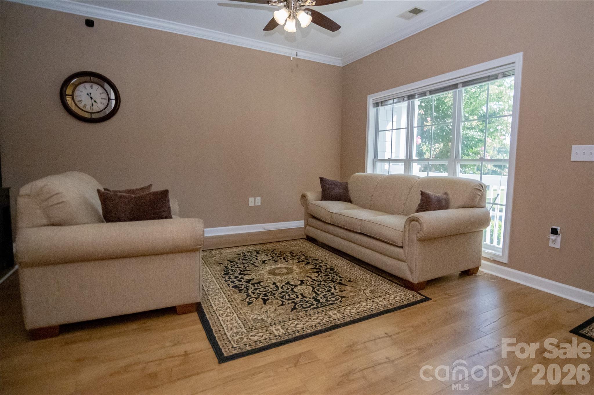 105 E Commons Drive Property Photo 9