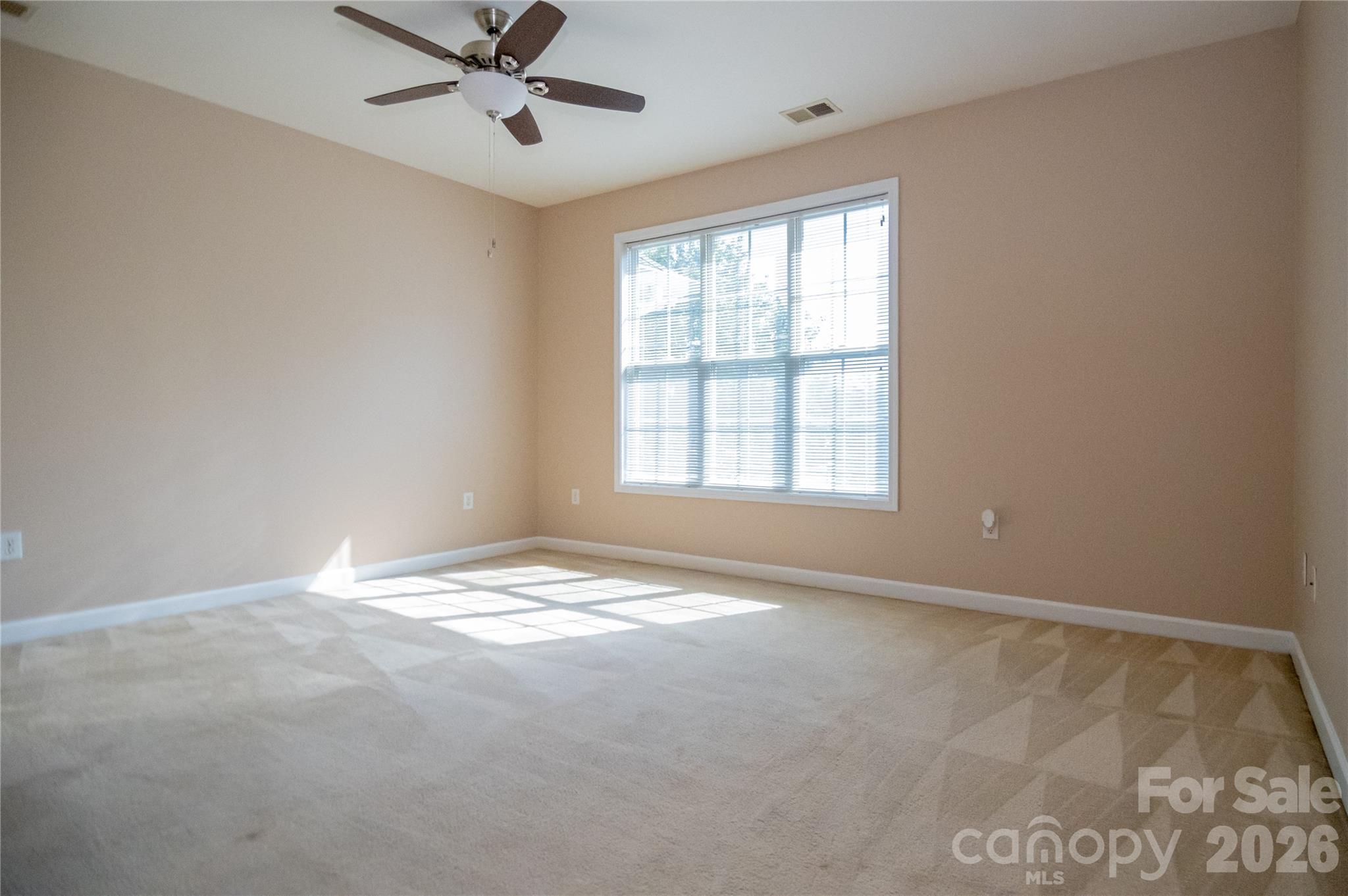 105 E Commons Drive Property Photo 23
