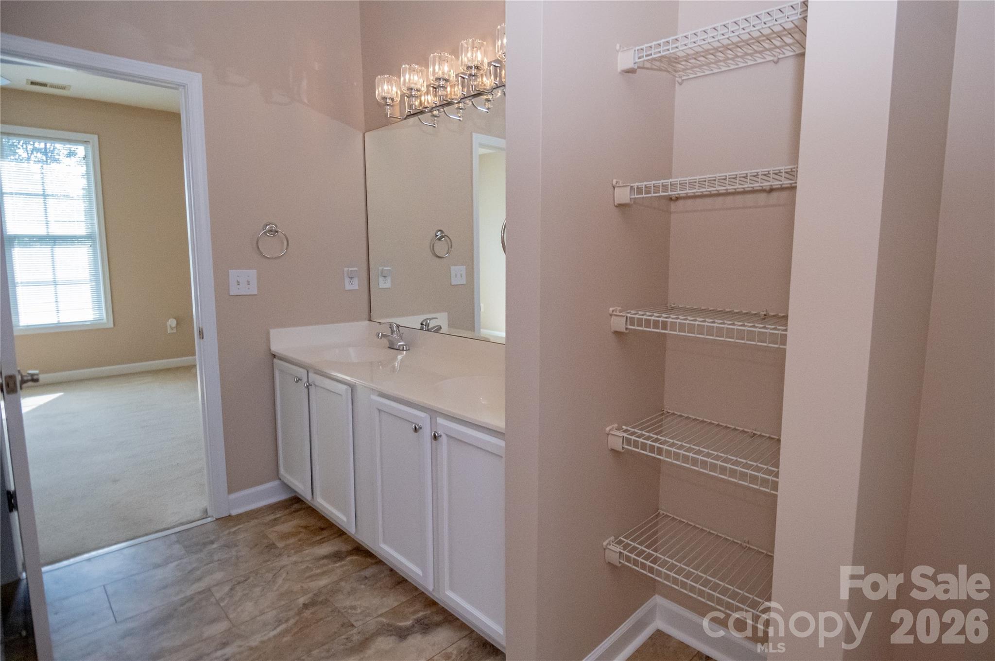 105 E Commons Drive Property Photo 24