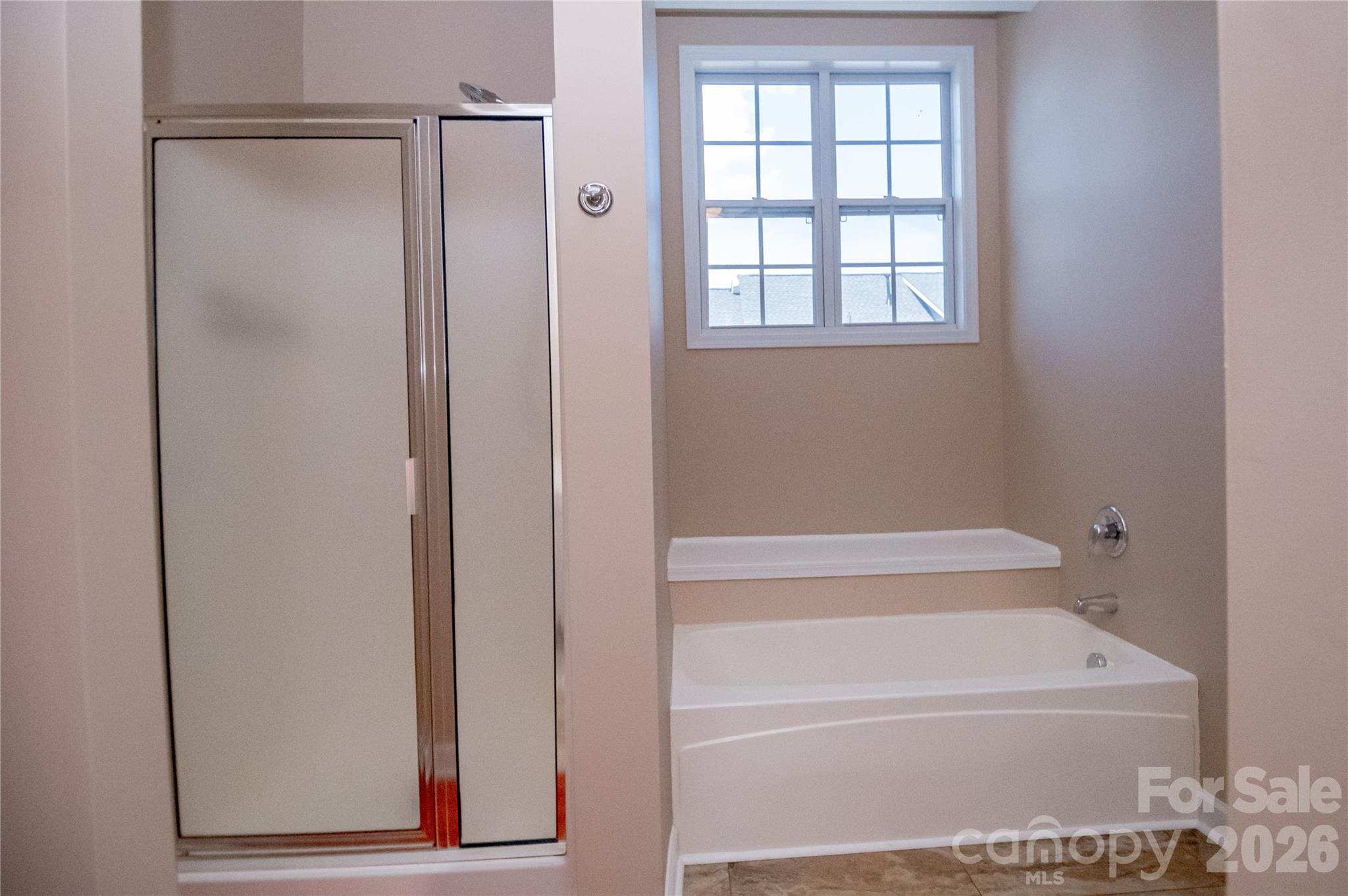 105 E Commons Drive Property Photo 26