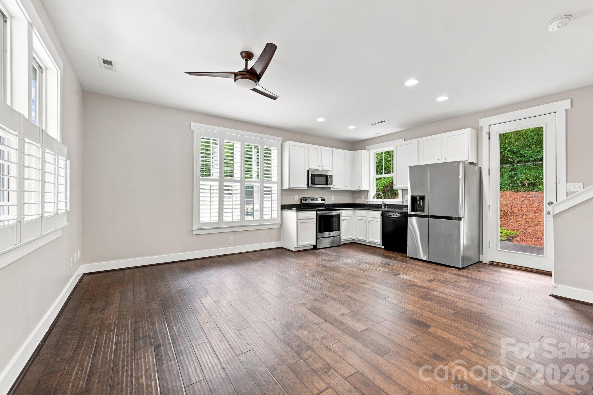 146 Mock Road Property Photo 3