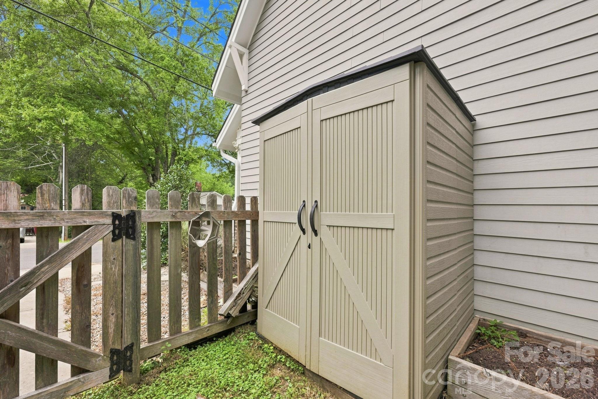 146 Mock Road Property Photo 28