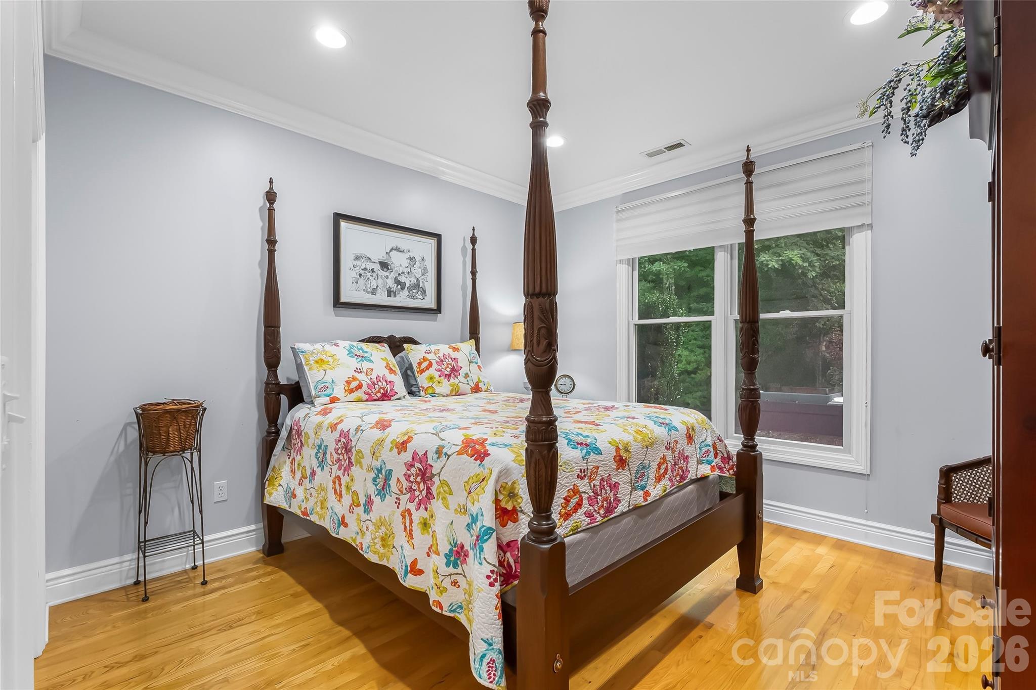 705 Waters Edge Drive Property Photo 10