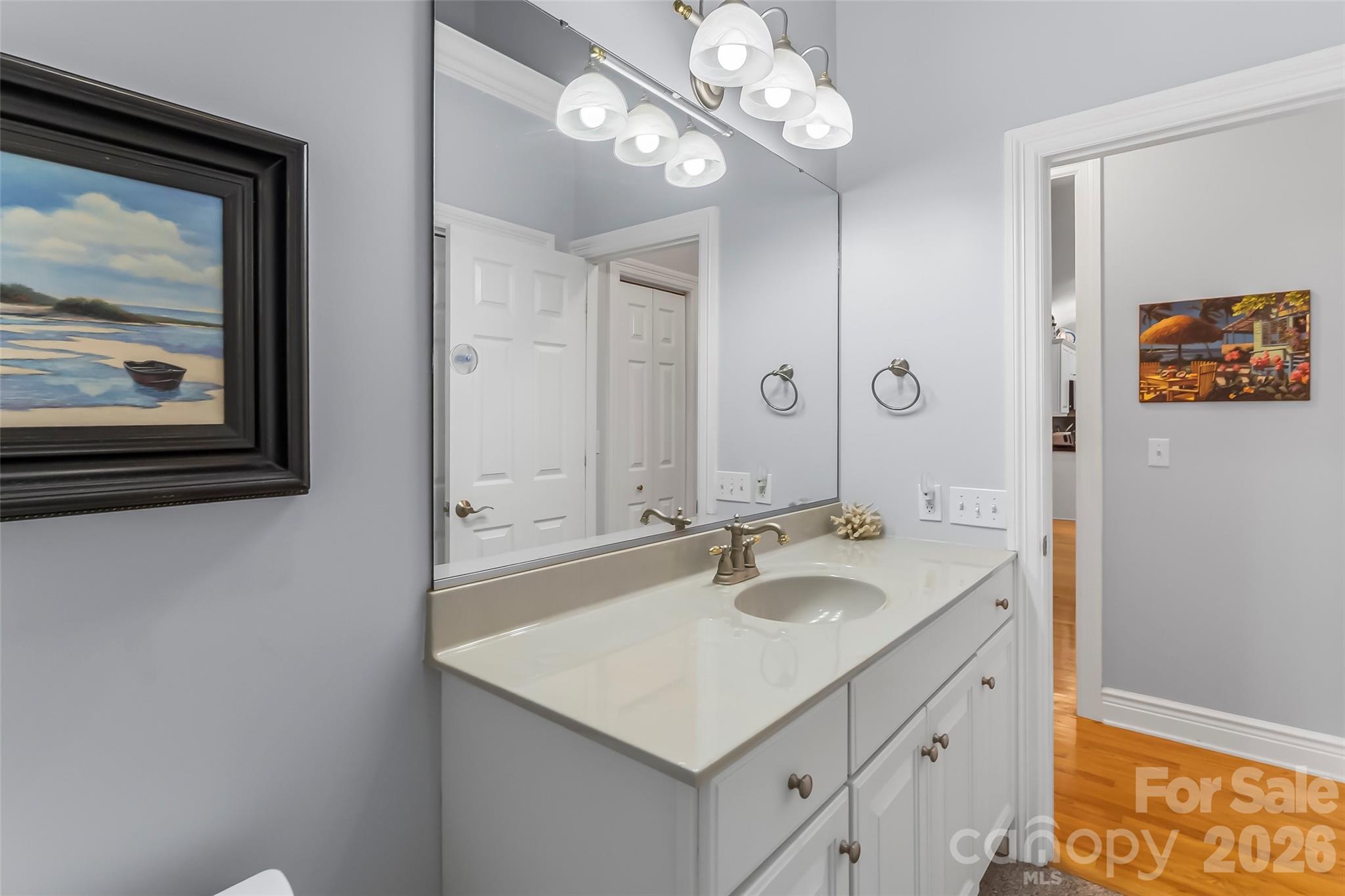 705 Waters Edge Drive Property Photo 11